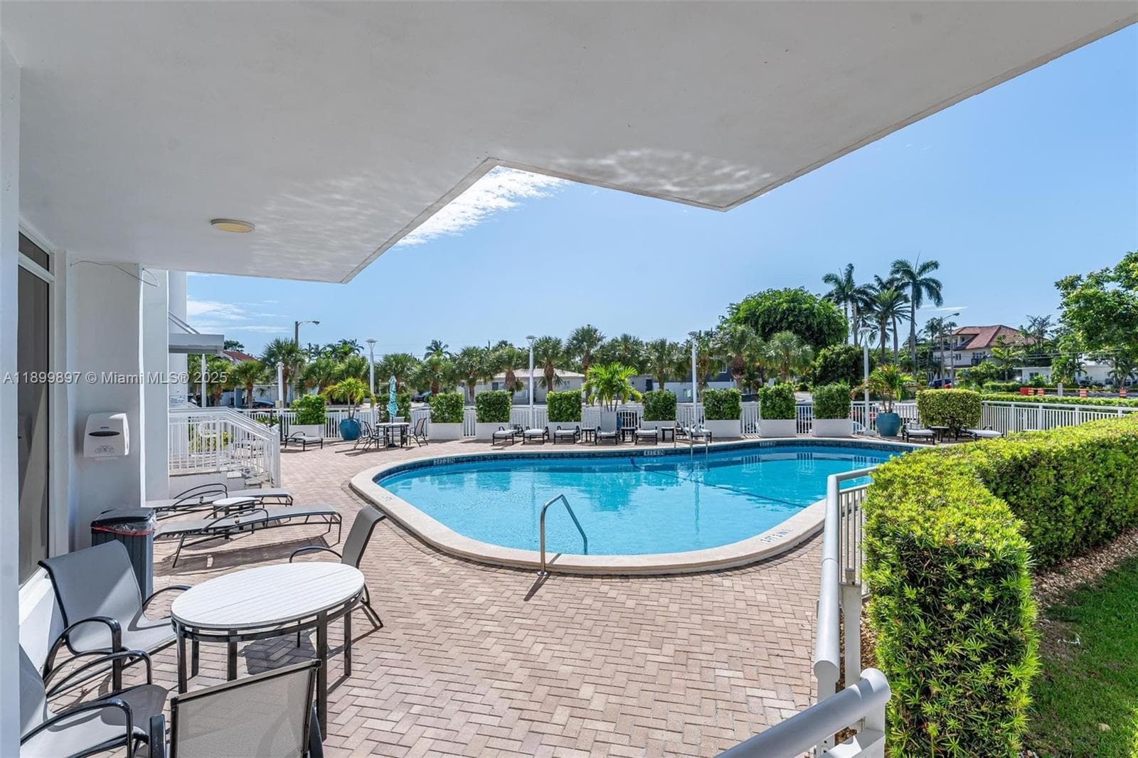 Embassy Tower 1 · #14B in Fort Lauderdale - Photo 27