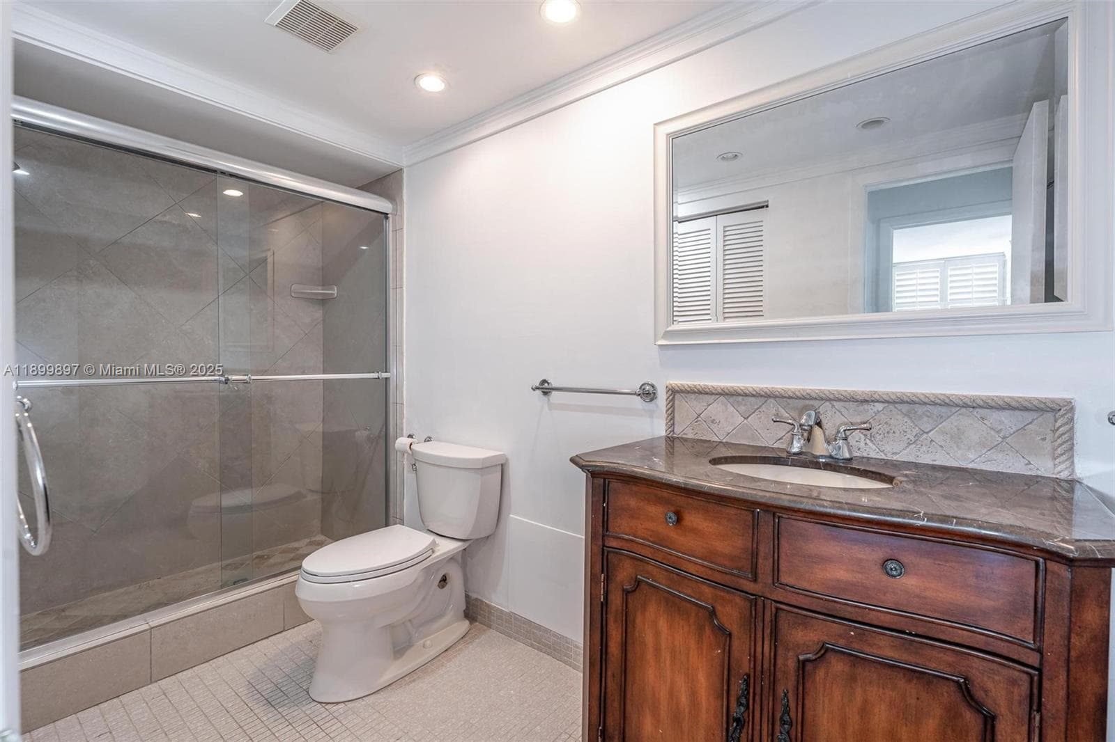 Embassy Tower 1 · #14B in Fort Lauderdale - Photo 17