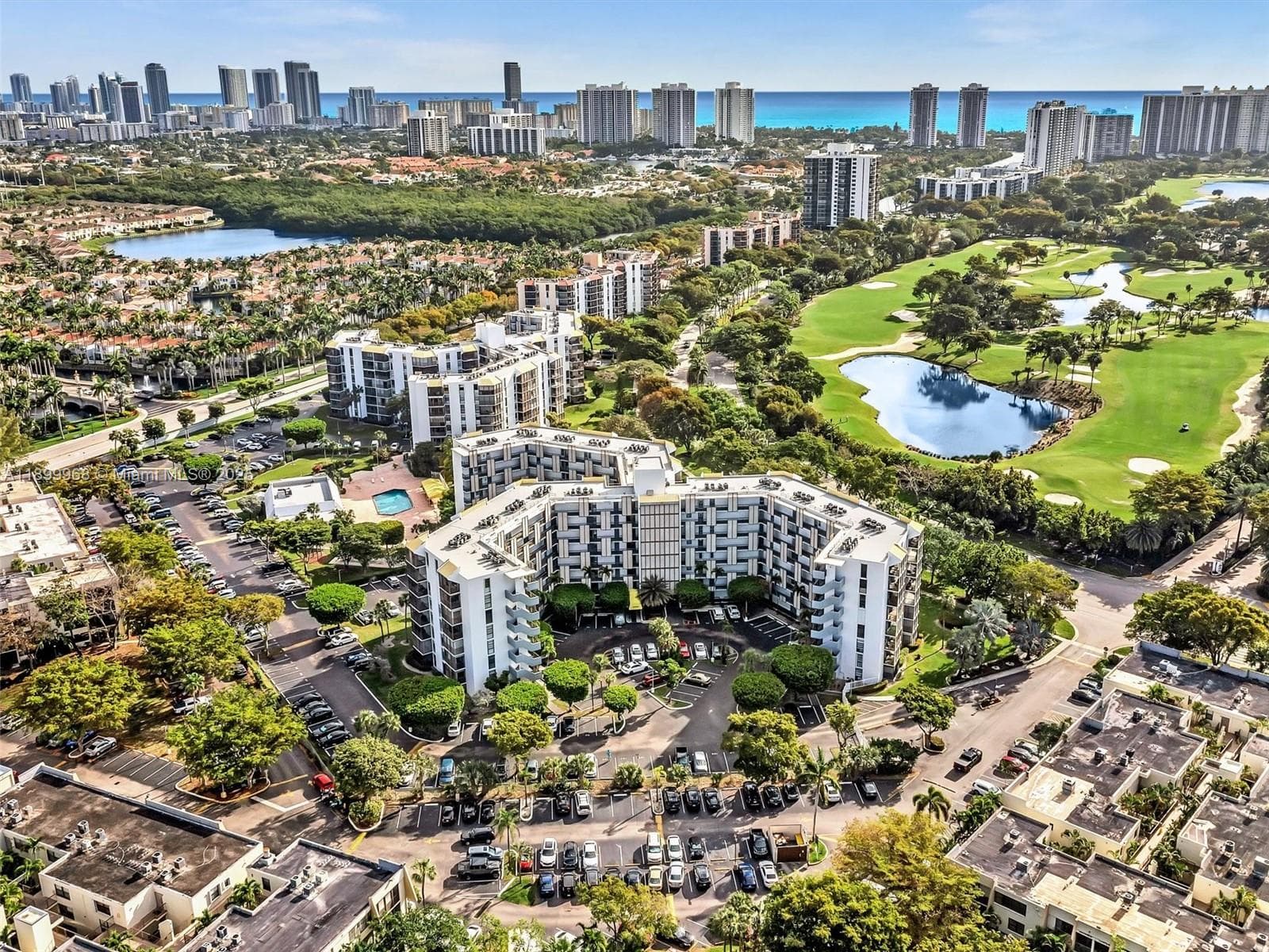 BISCAYA CONDO · #203 in Aventura - Photo 37