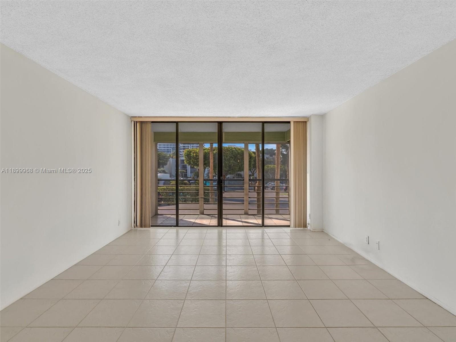 BISCAYA CONDO · #203 in Aventura - Photo 11