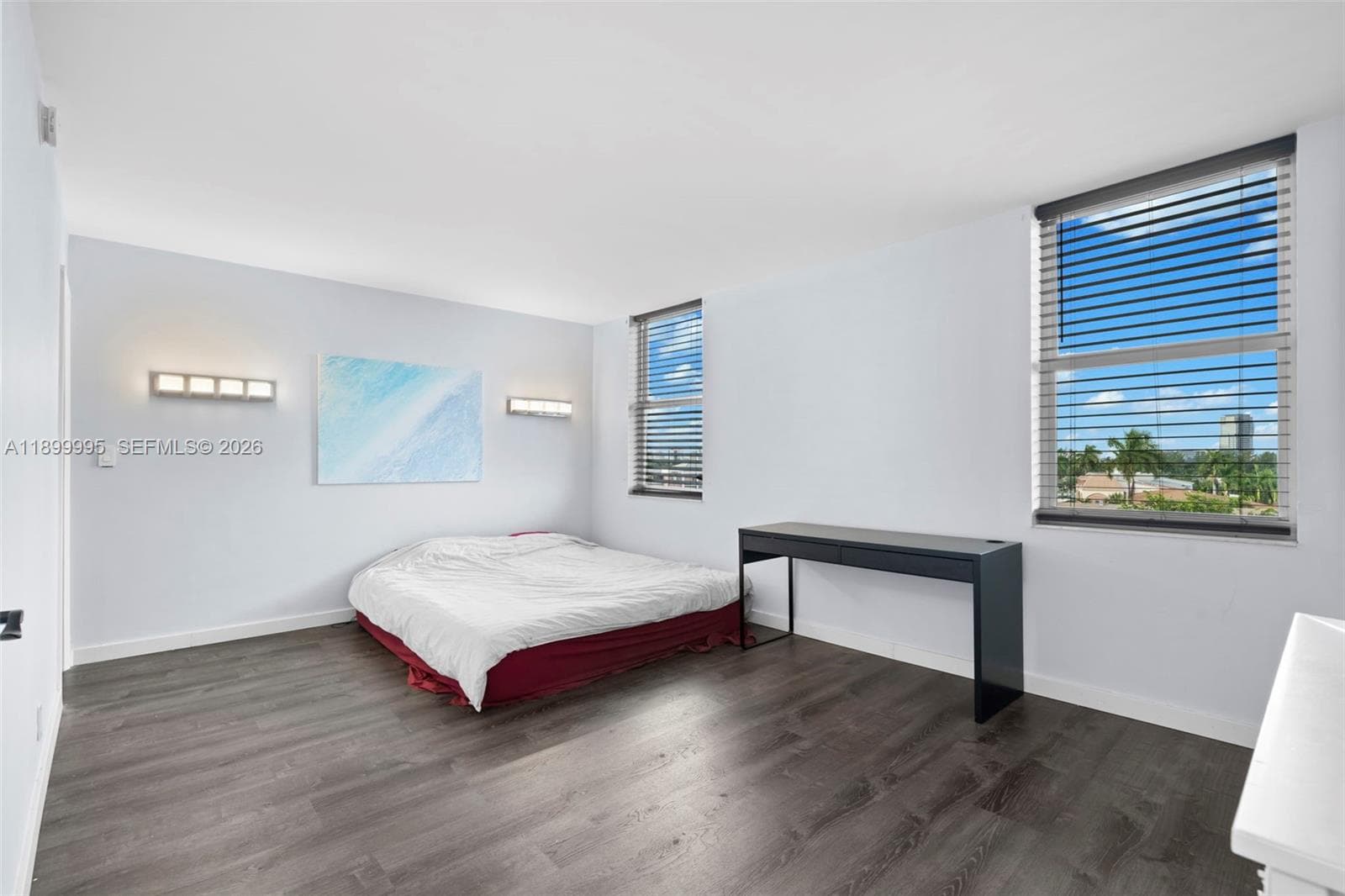 Golden Horn Condo · #5J in Hallandale Beach - Photo 12