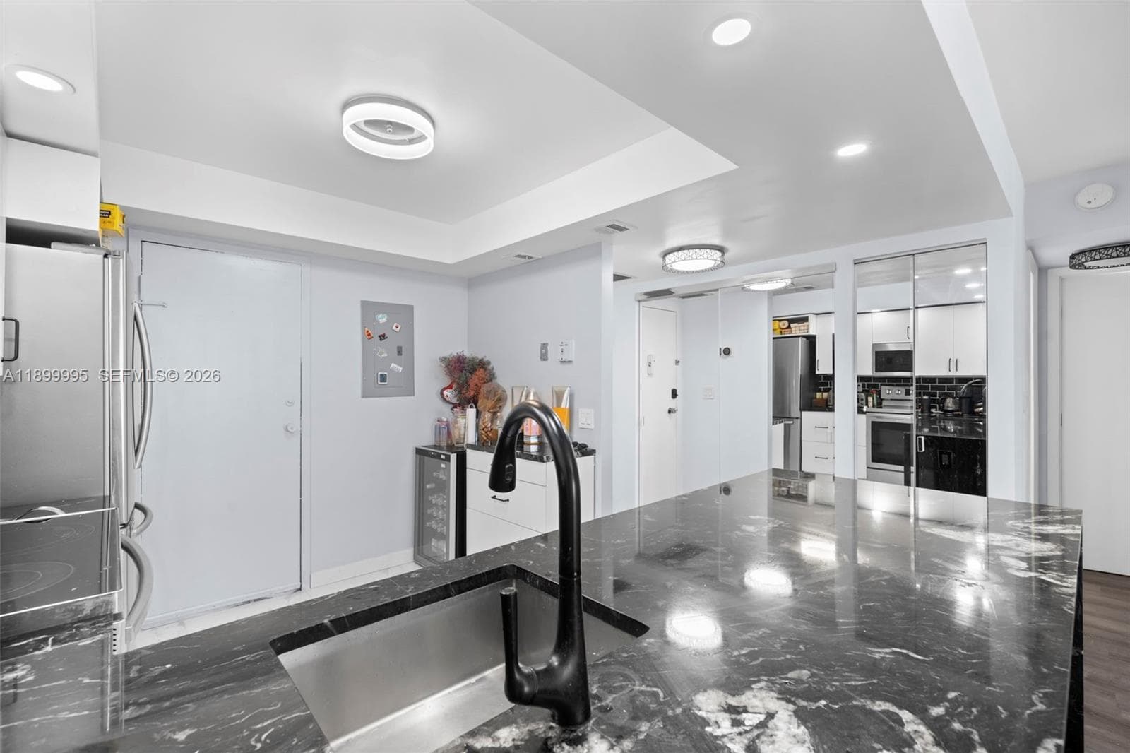 Golden Horn Condo · #5J in Hallandale Beach - Photo 11