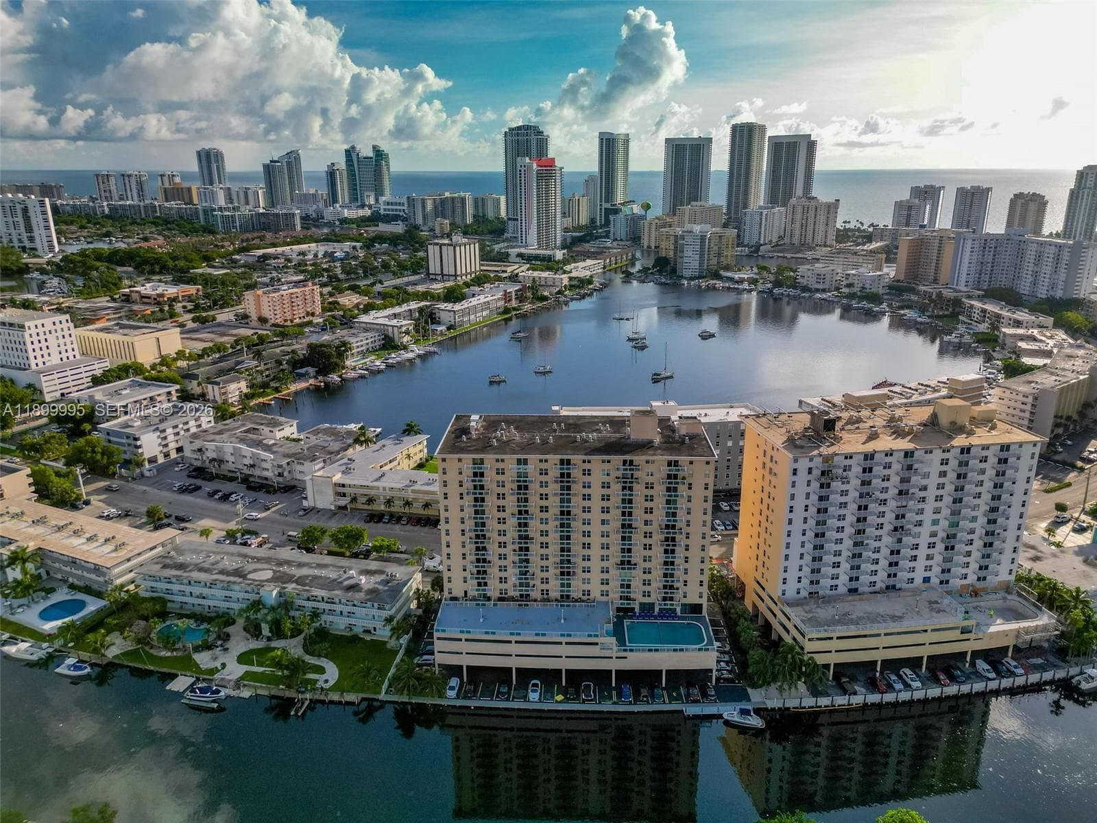 Golden Horn Condo · #5J in Hallandale Beach - Photo 31