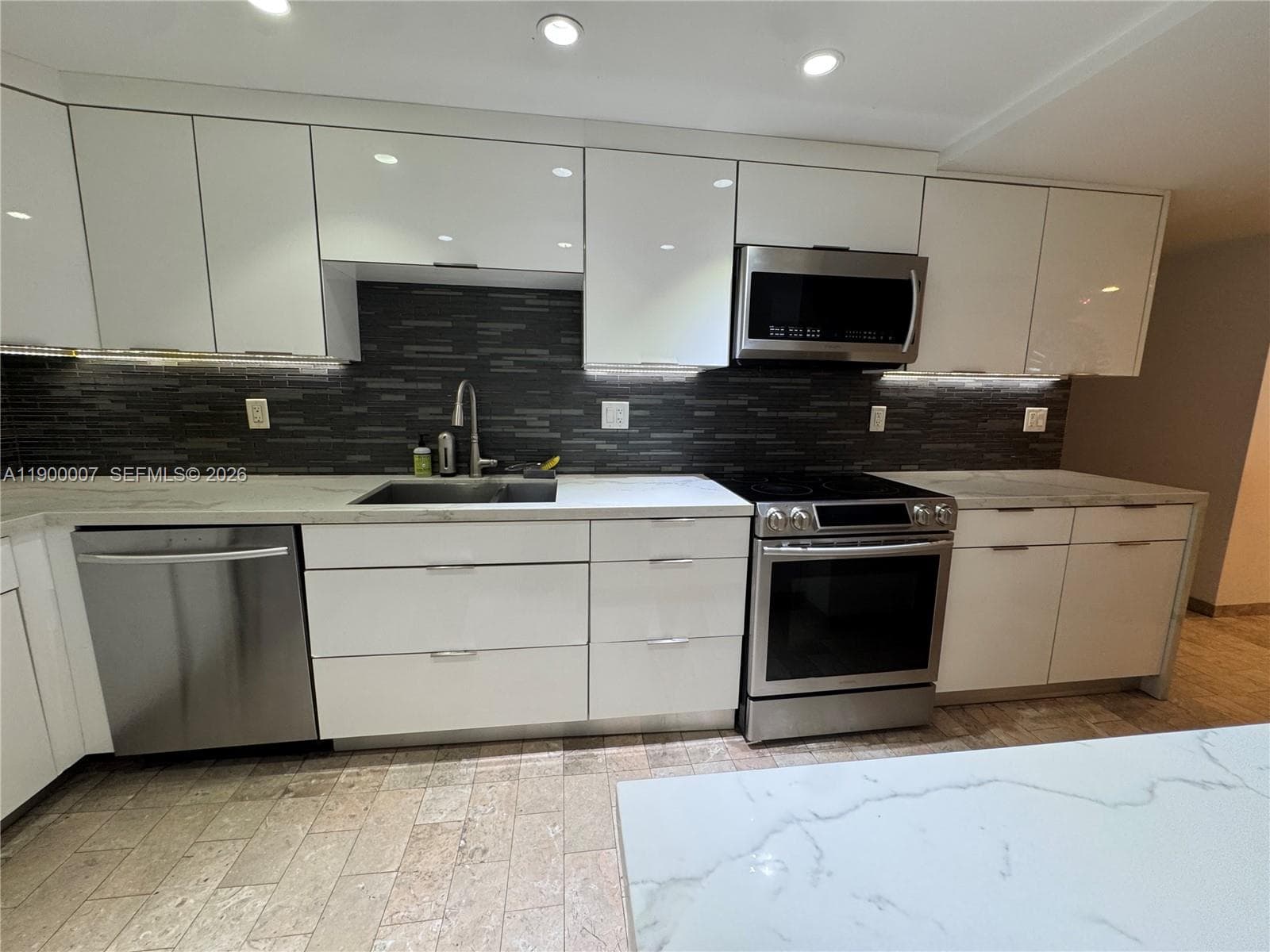 Olympus Towers · #1206 in Hallandale Beach - Photo 26
