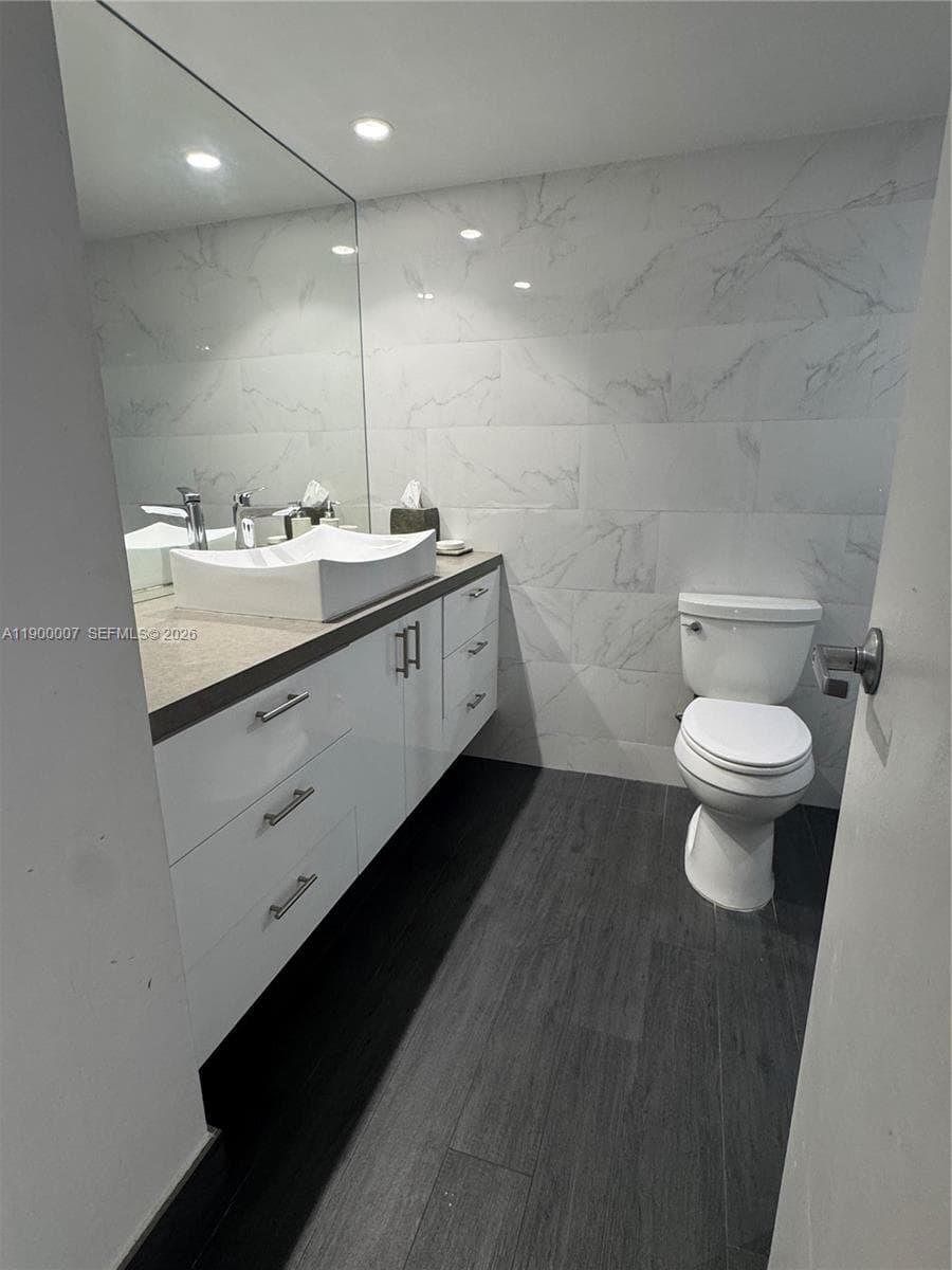 Olympus Towers · #1206 in Hallandale Beach - Photo 31