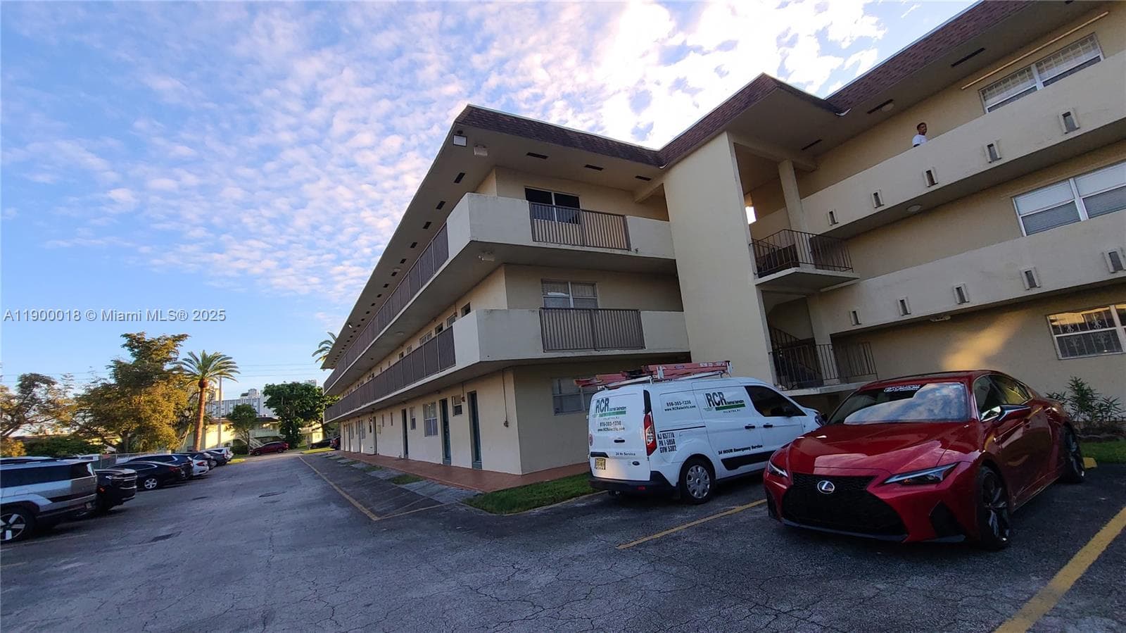 DADELAND PARK CONDO · #218 in Miami - Photo 2