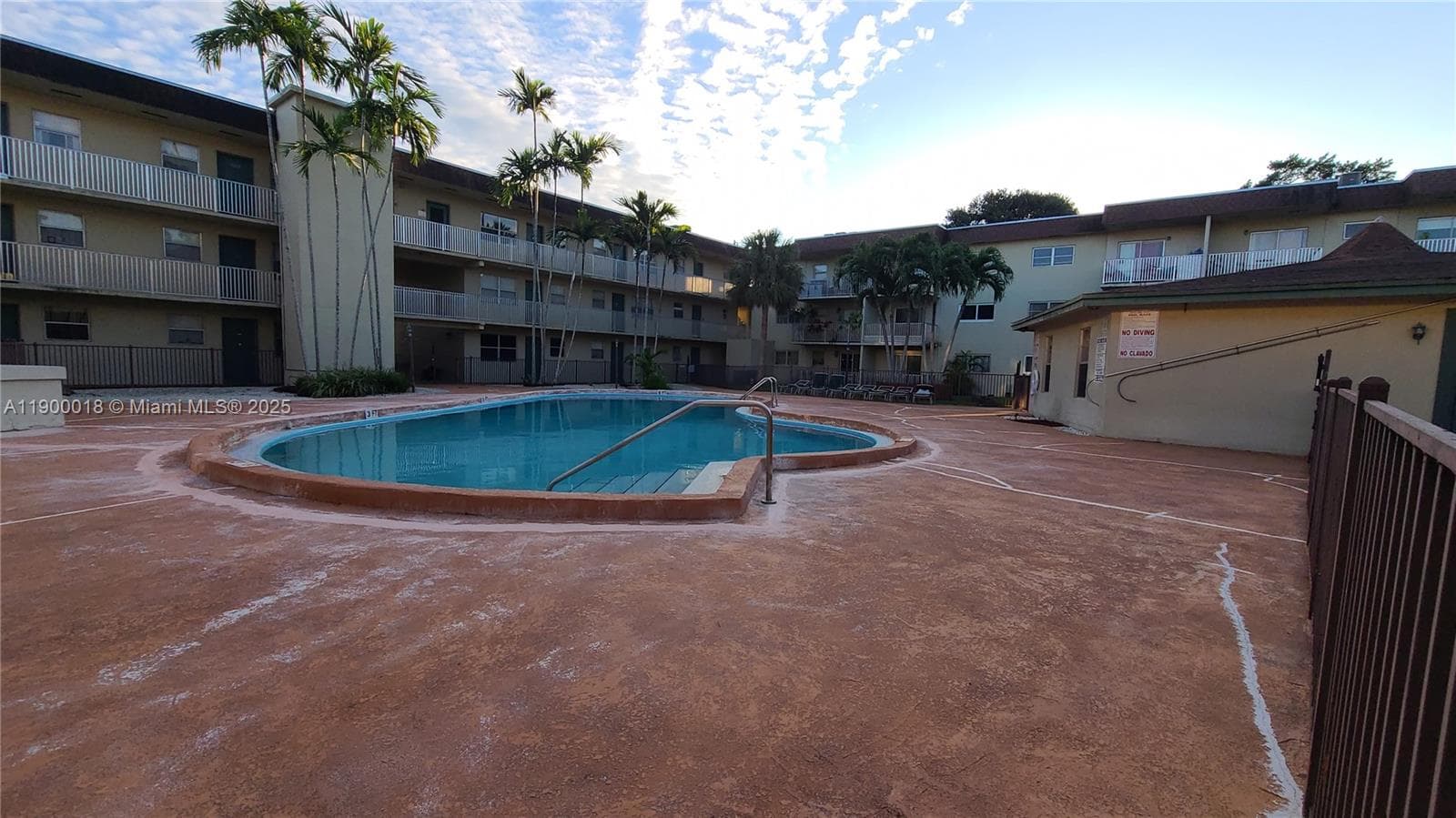 DADELAND PARK CONDO · #218 in Miami - Photo 5