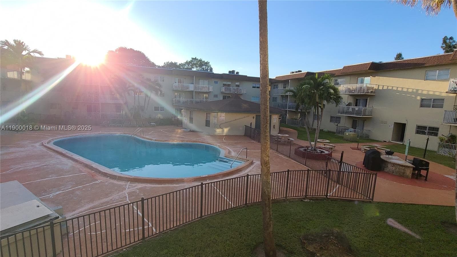 DADELAND PARK CONDO · #218 in Miami - Photo 8