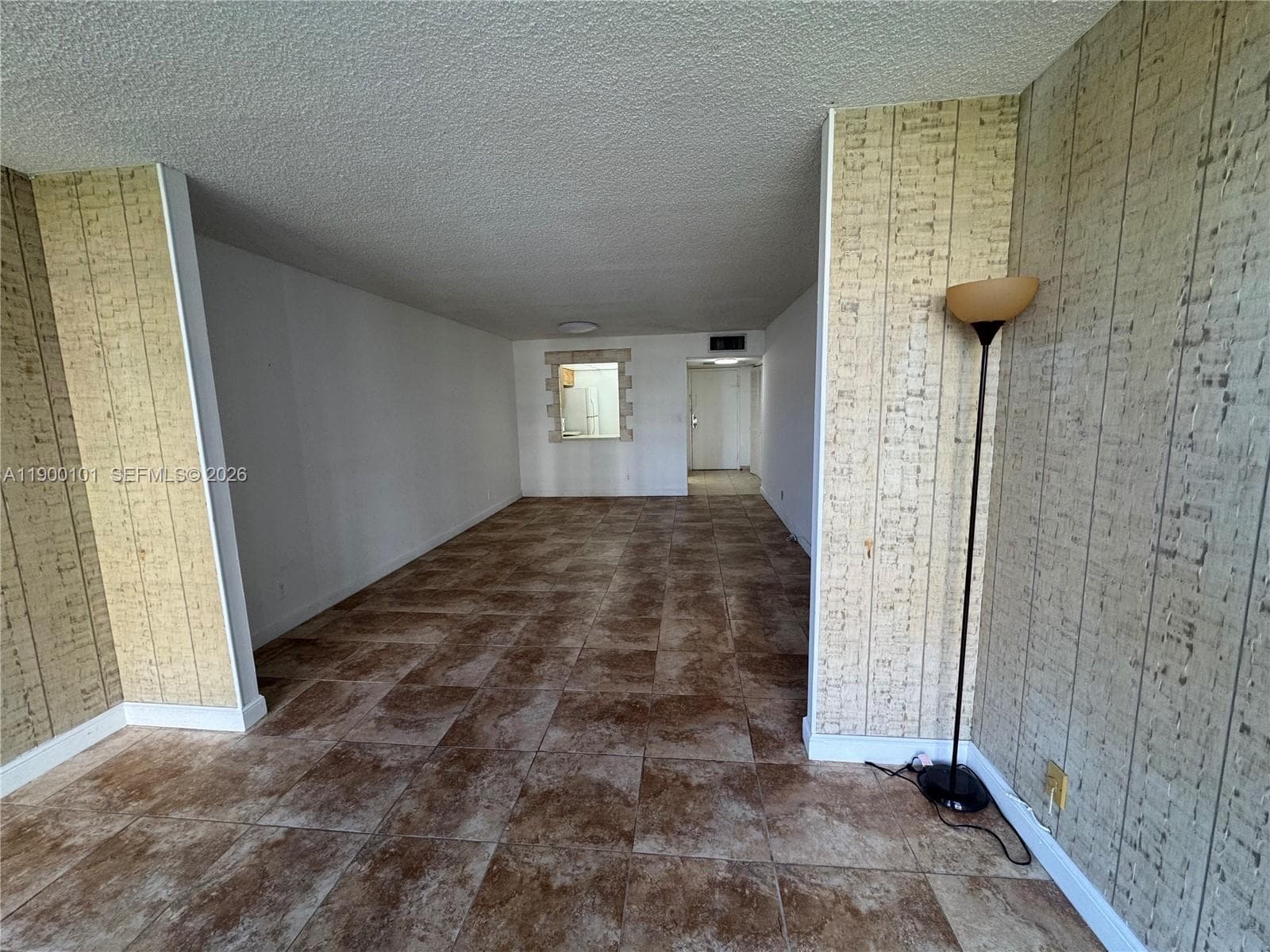 DESOTO PARK CONDO · #117 in Hallandale Beach - Photo 10