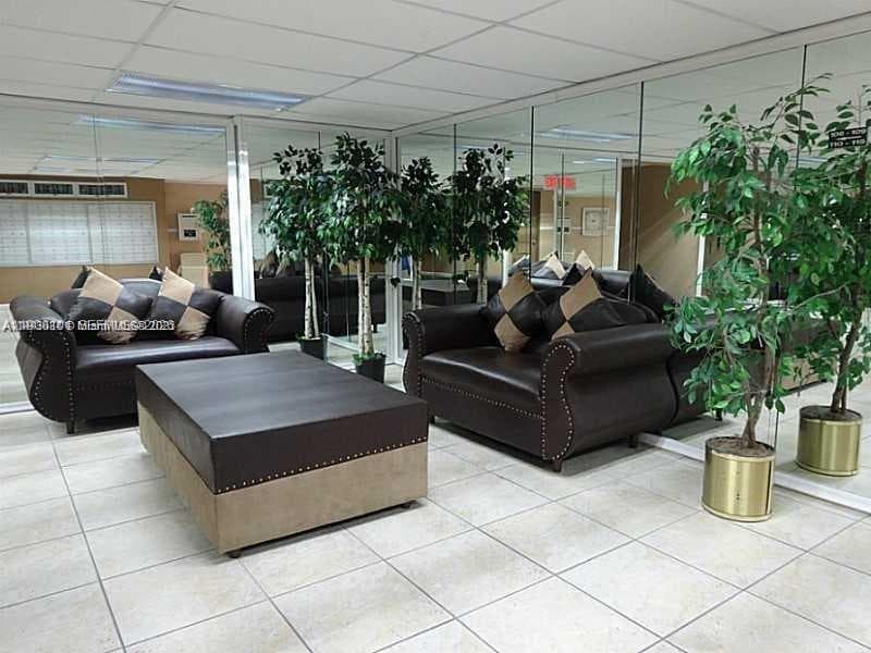 DESOTO PARK CONDO · #117 in Hallandale Beach - Photo 11