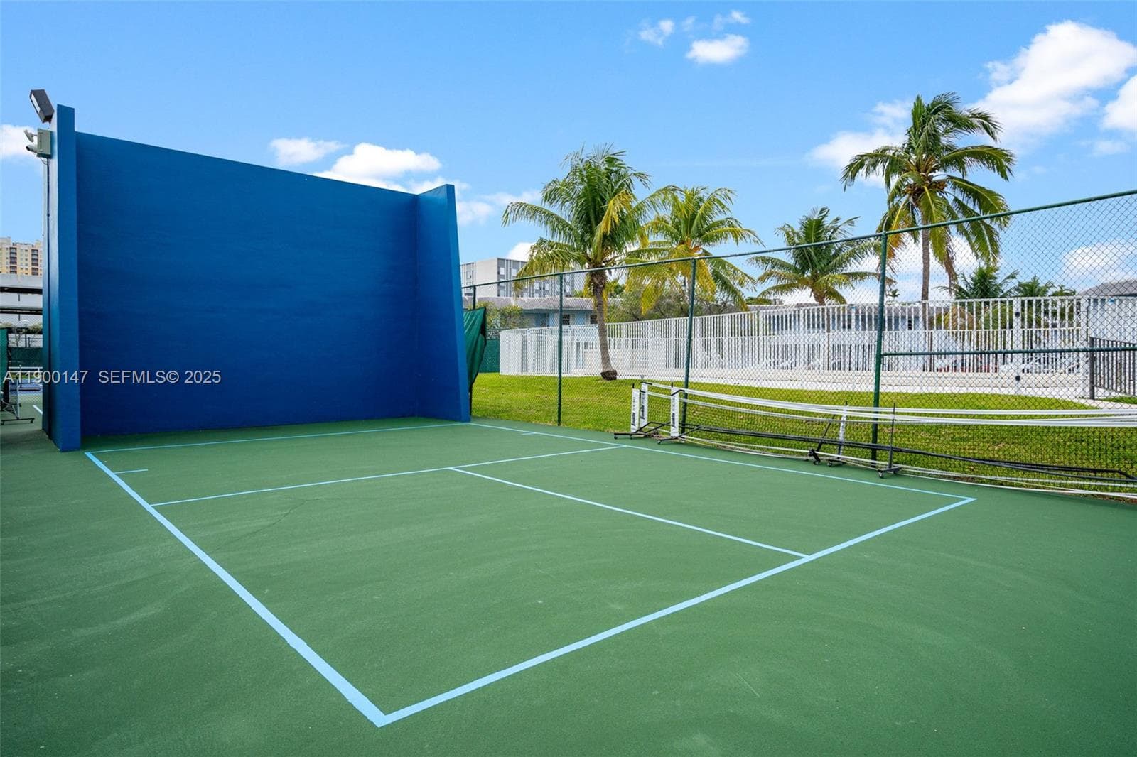 VILLAGE AT DADELAND CONDO · #B217 in Miami - Photo 16
