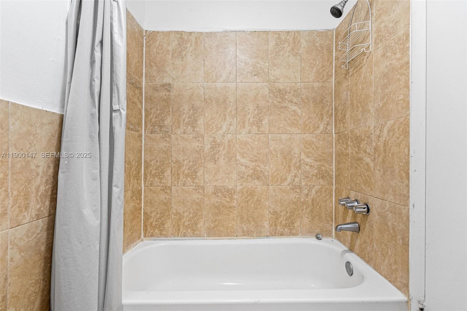 VILLAGE AT DADELAND CONDO · #B217 in Miami - Photo 7