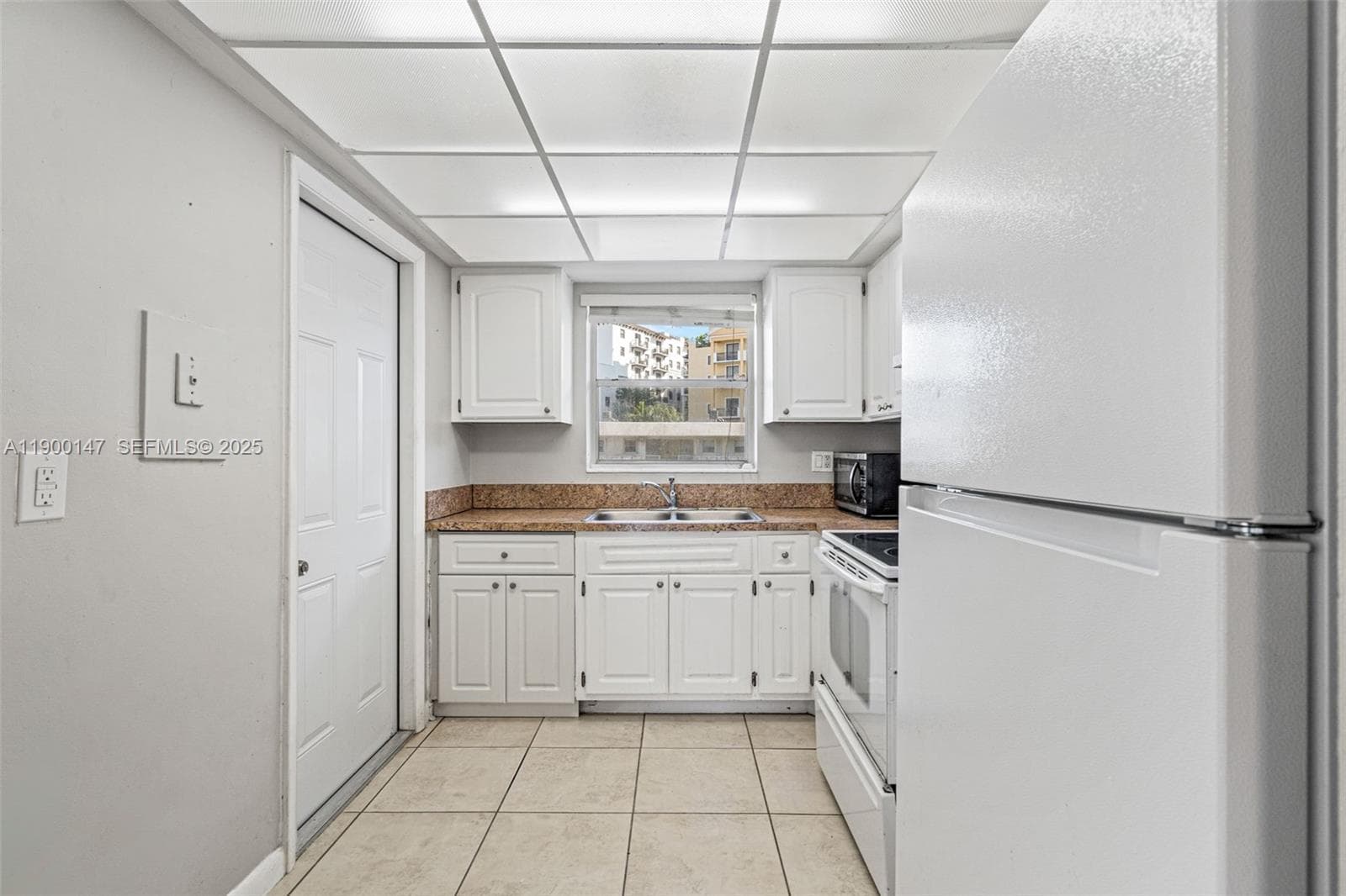 VILLAGE AT DADELAND CONDO · #B217 in Miami - Photo 24