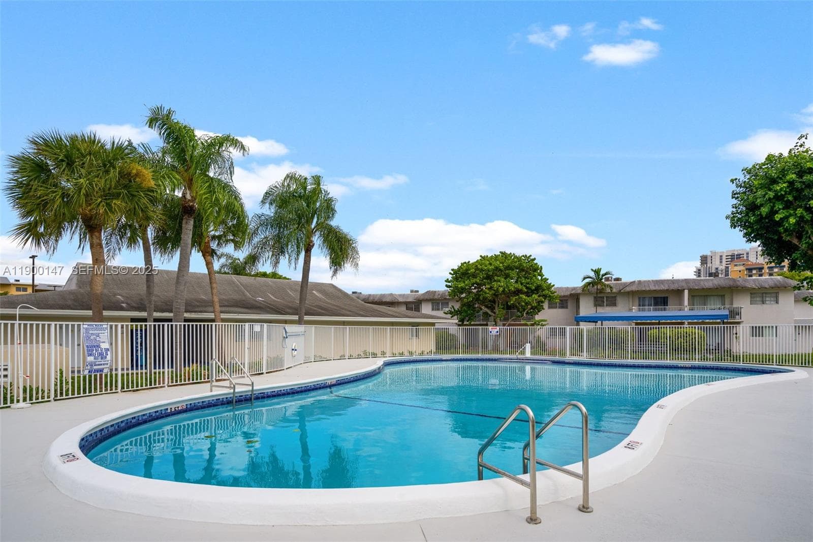 VILLAGE AT DADELAND CONDO · #B217 in Miami - Photo 14