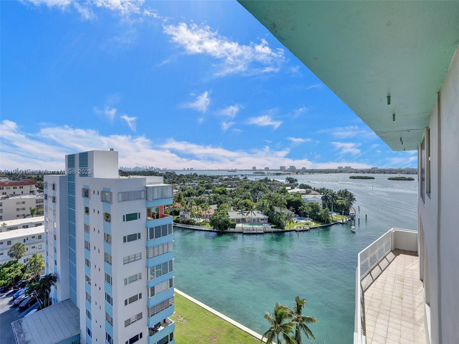 ISLAND POINTE CONDO · #PHN in Bay Harbor Islands - Photo 20