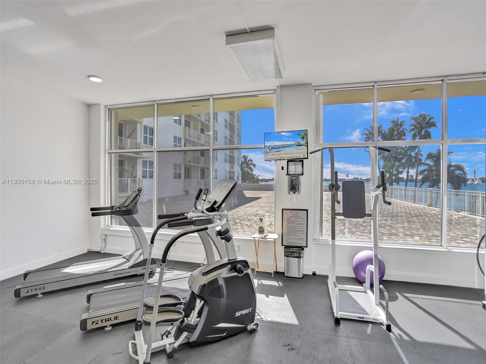 ISLAND POINTE CONDO · #PHN in Bay Harbor Islands - Photo 30