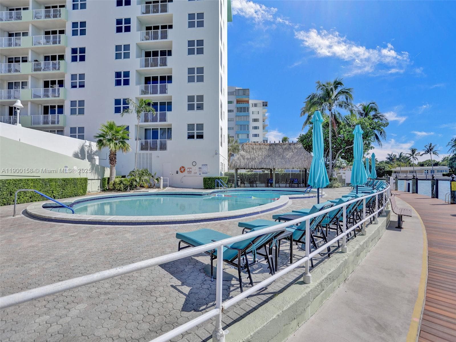 ISLAND POINTE CONDO · #PHN in Bay Harbor Islands - Photo 45