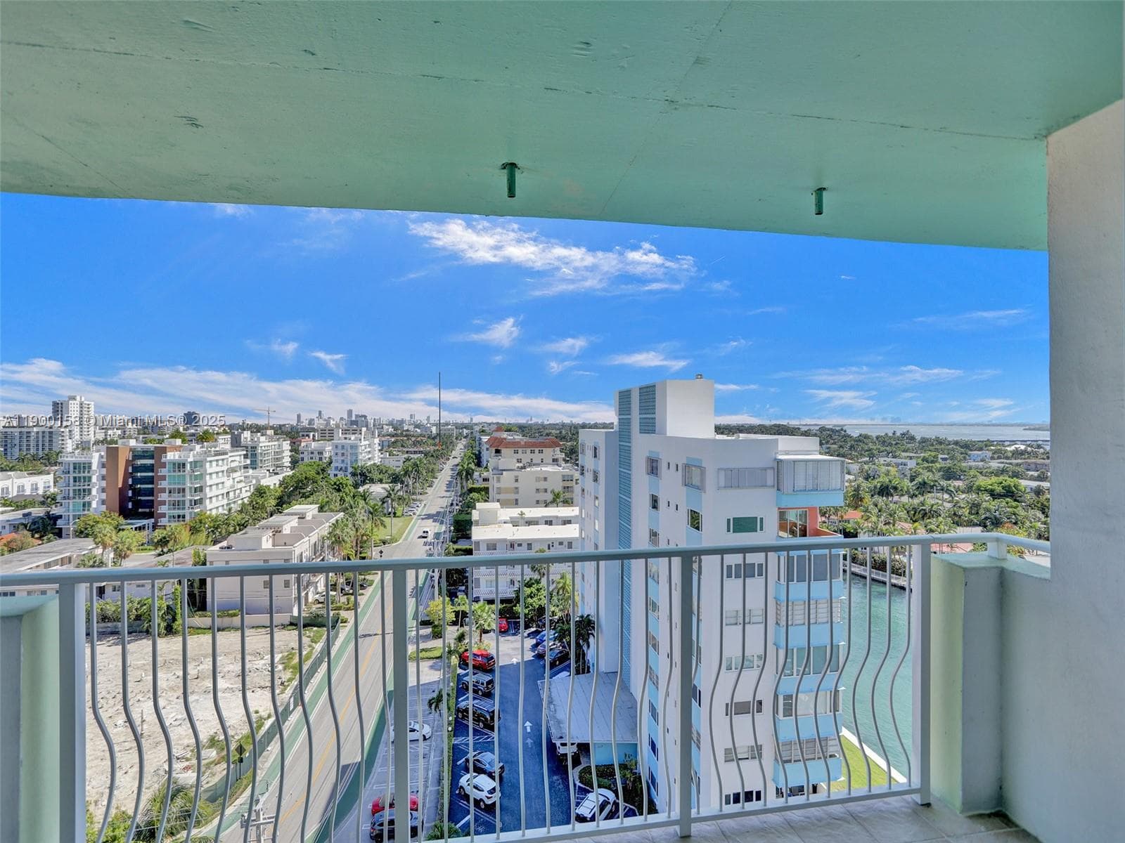 ISLAND POINTE CONDO · #PHN in Bay Harbor Islands - Photo 18