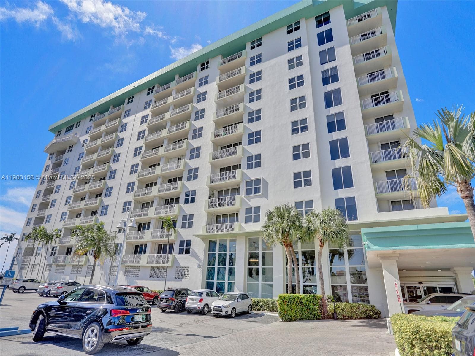 ISLAND POINTE CONDO · #PHN in Bay Harbor Islands - Photo 55