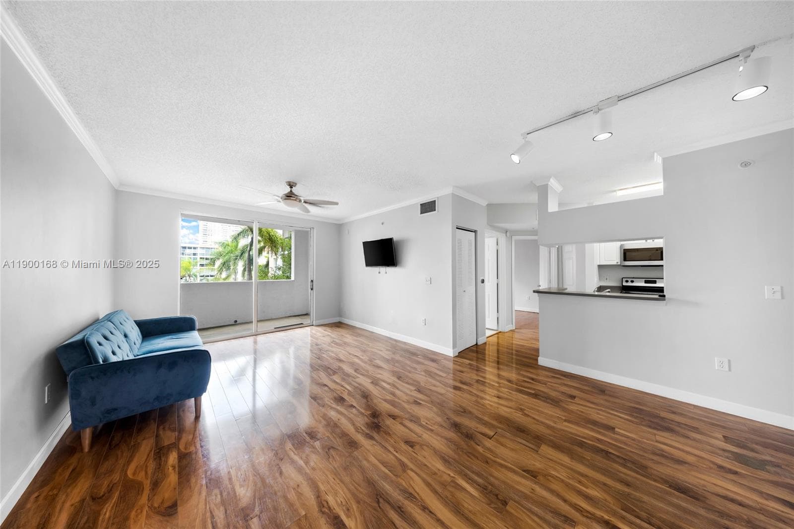 Porto Bellagio · #3301 in Sunny Isles Beach - Photo 6