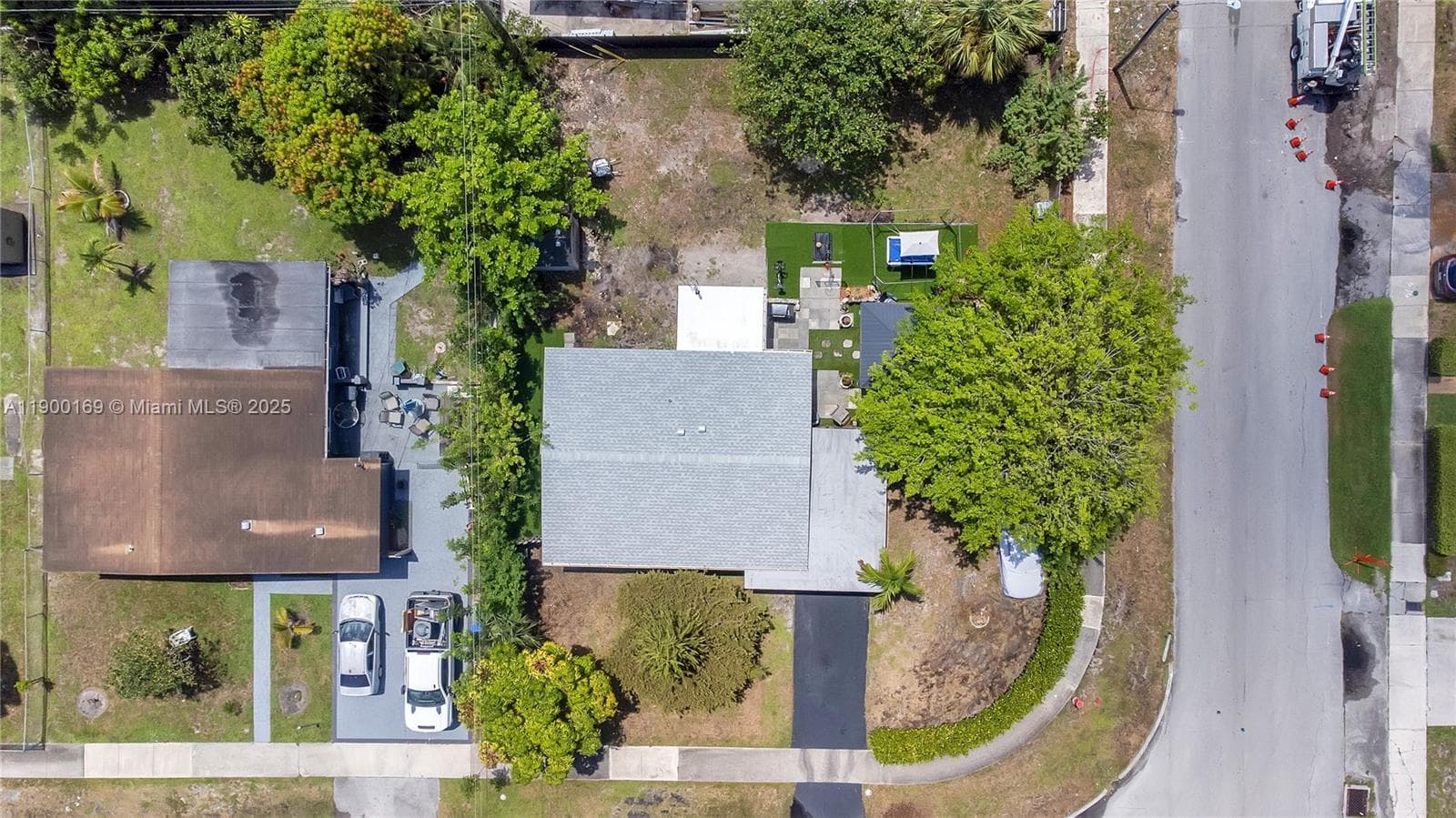 1841 NW 26th Ave photo 25