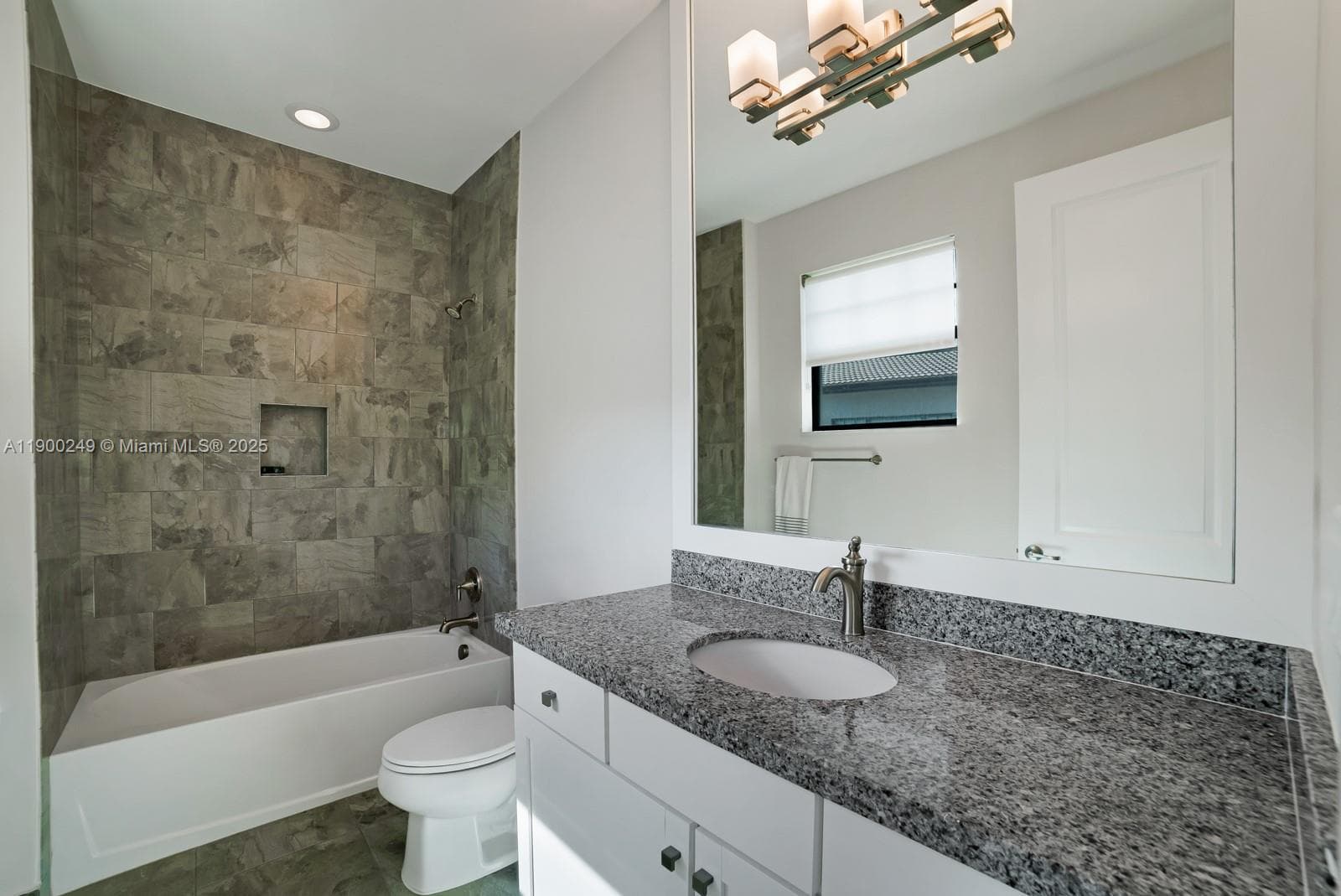 8445 E Watercrest Cir E photo 42