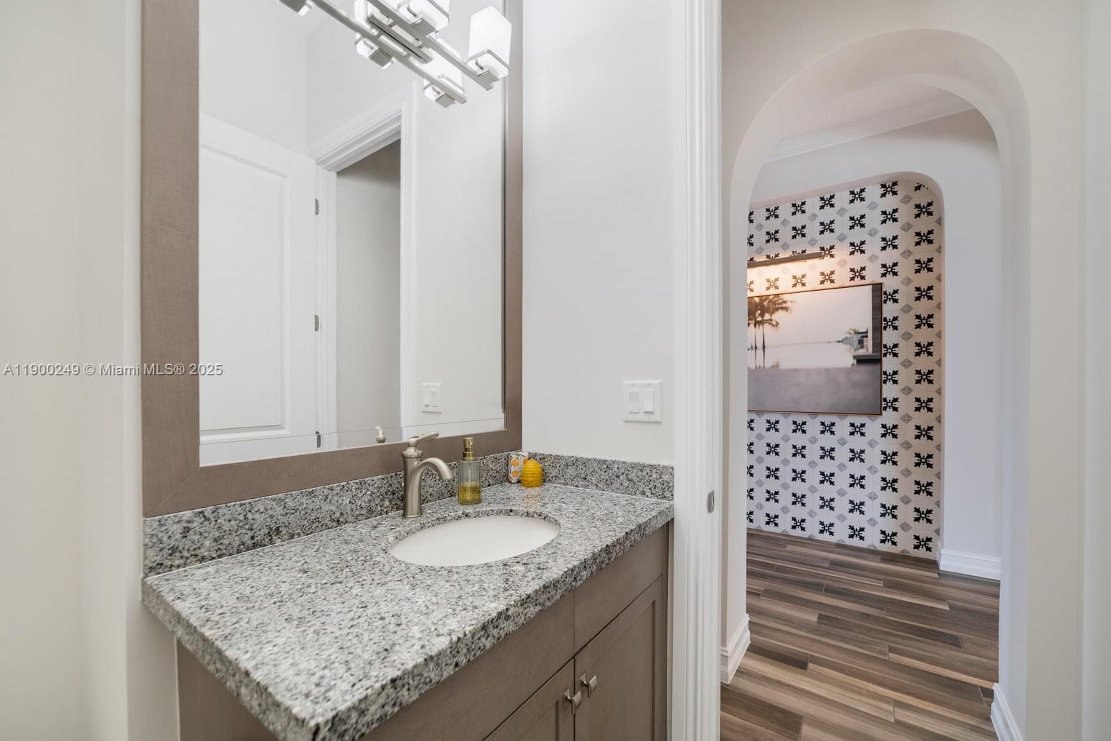 8445 E Watercrest Cir E photo 17