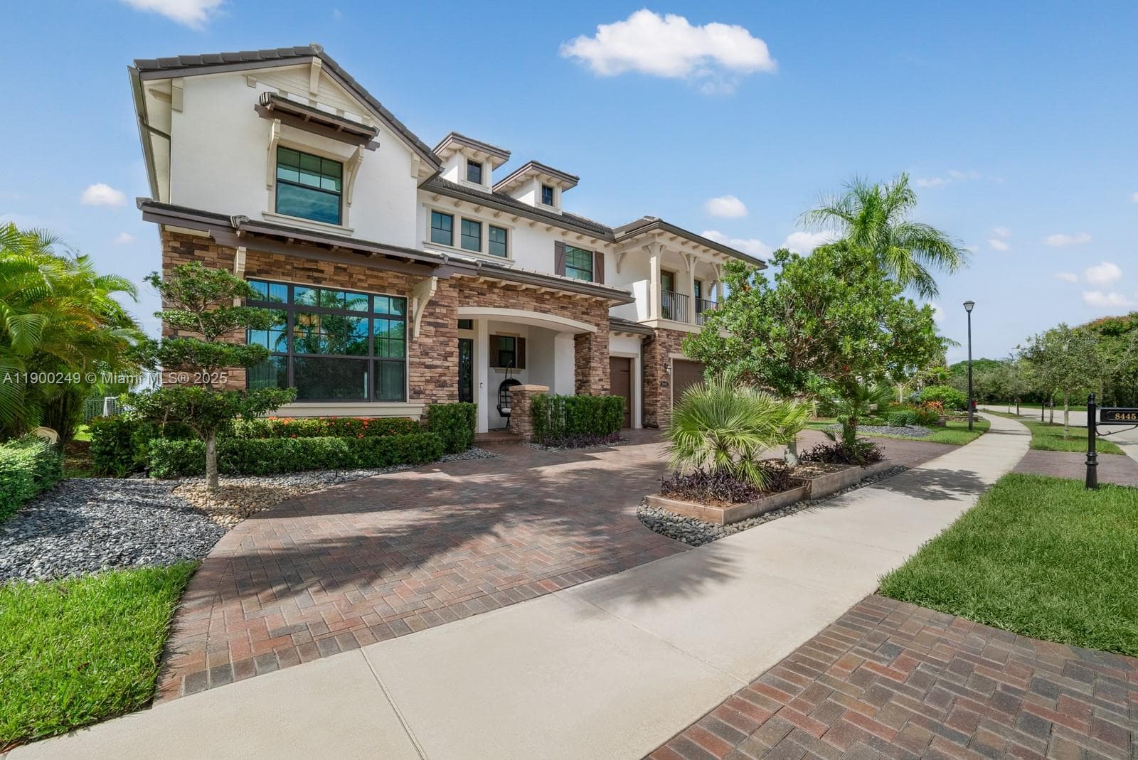 8445 E Watercrest Cir E photo 53