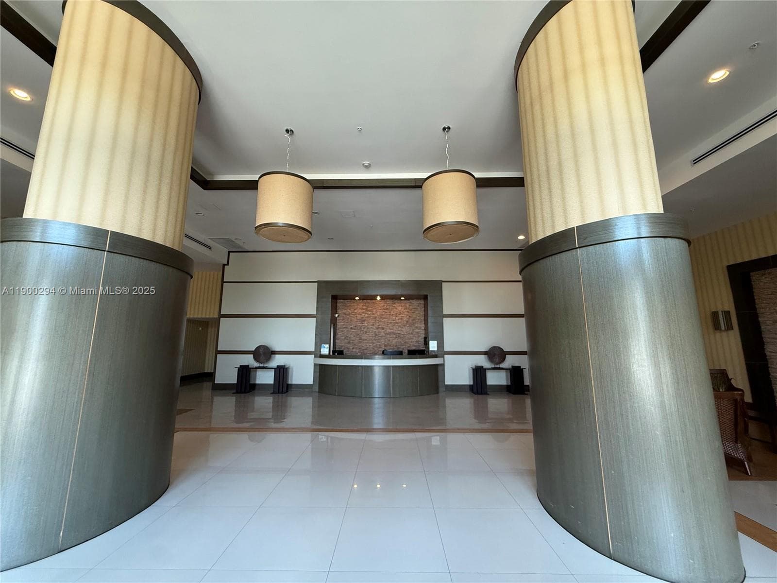 KEYSTONE PARK CONDO · #1613 in Miami - Photo 23
