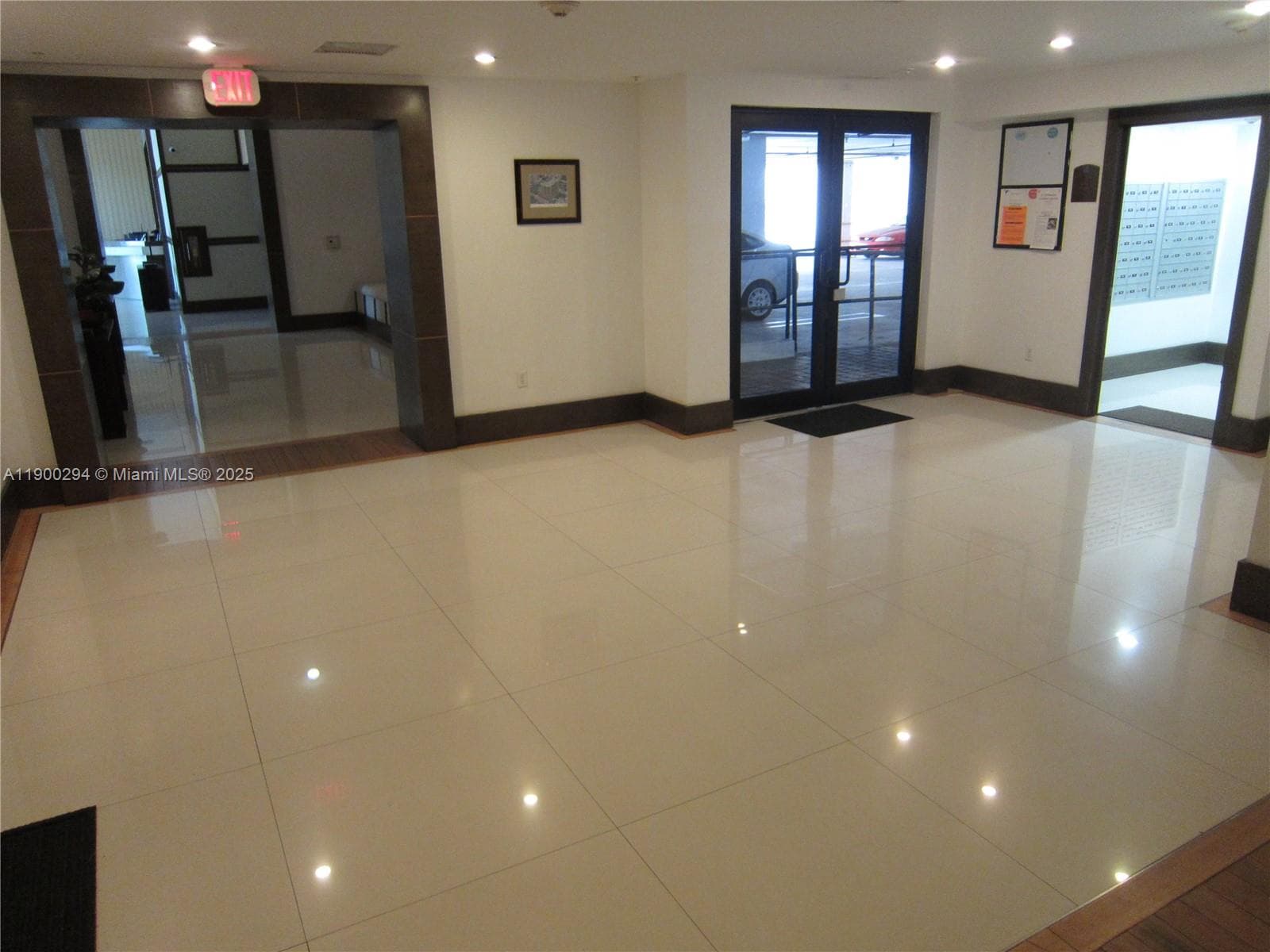 KEYSTONE PARK CONDO · #1613 in Miami - Photo 26