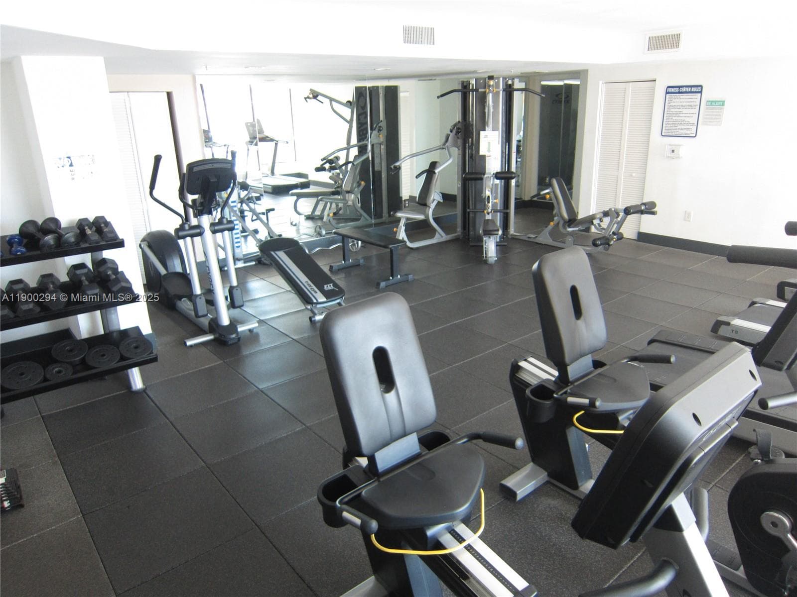 KEYSTONE PARK CONDO · #1613 in Miami - Photo 20