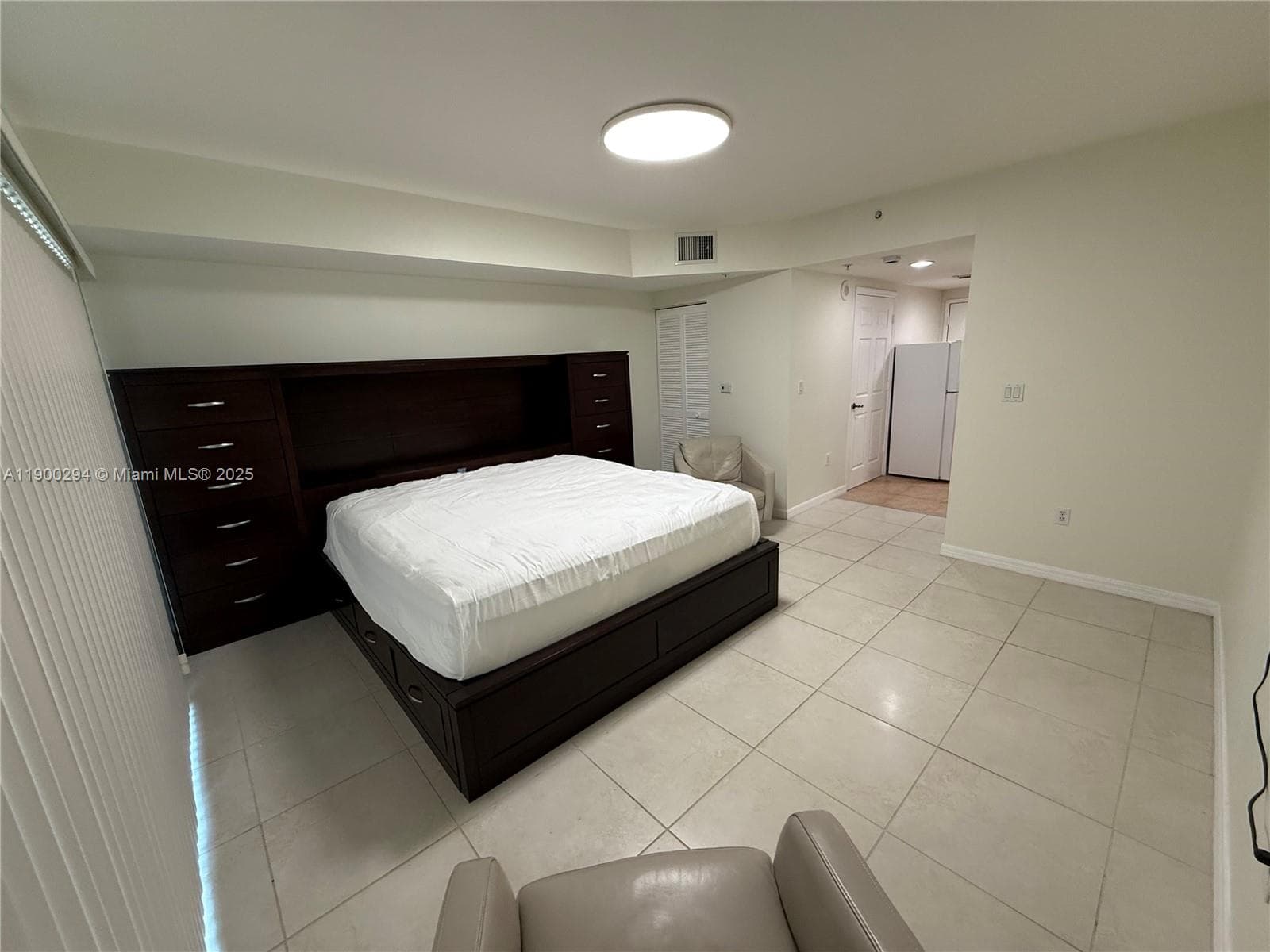 KEYSTONE PARK CONDO · #1613 in Miami - Photo 4