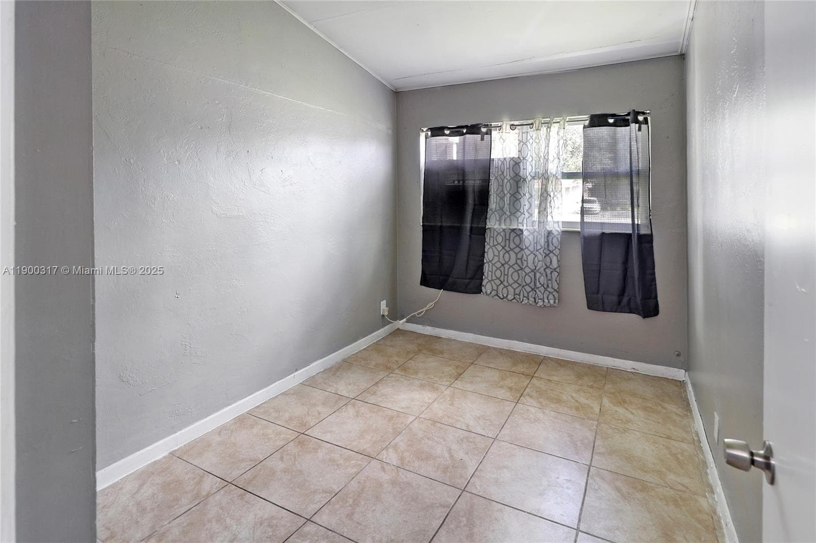 1807 NW 15th Ave photo 12