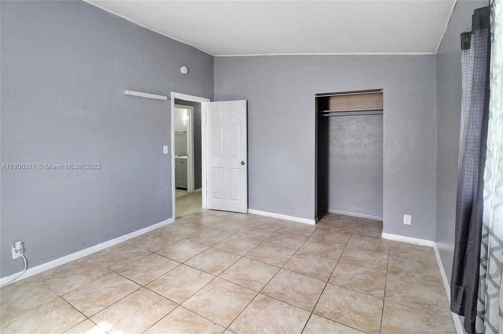 1807 NW 15th Ave photo 9