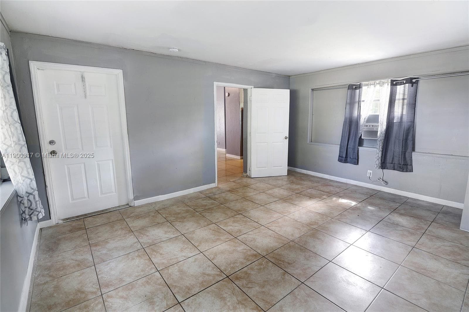 1807 NW 15th Ave photo 14