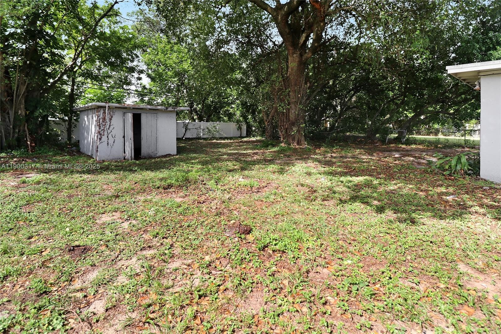 1807 NW 15th Ave photo 19