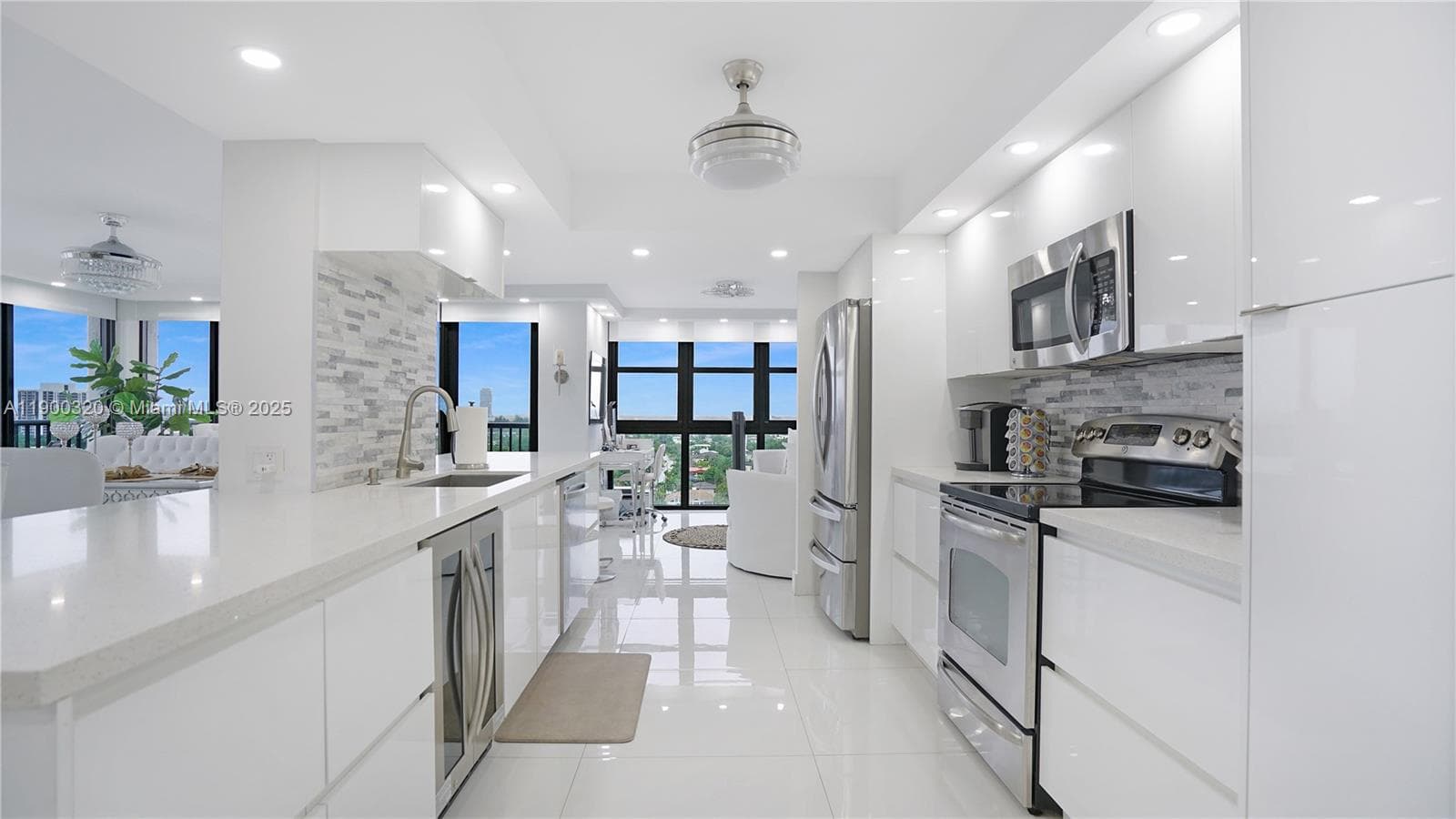 AVANT GARDE · #1510 in Hallandale Beach - Photo 6