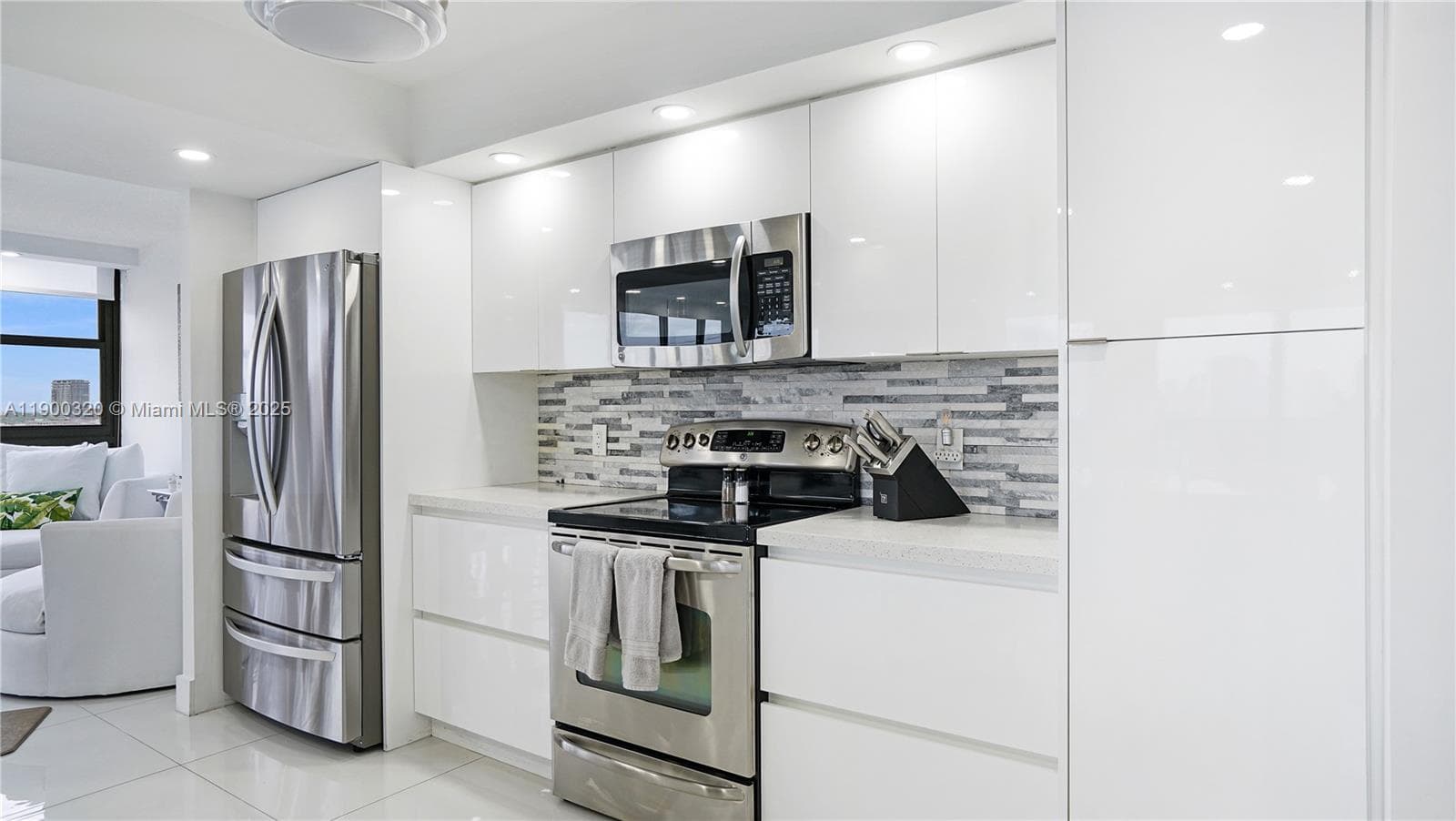 AVANT GARDE · #1510 in Hallandale Beach - Photo 4