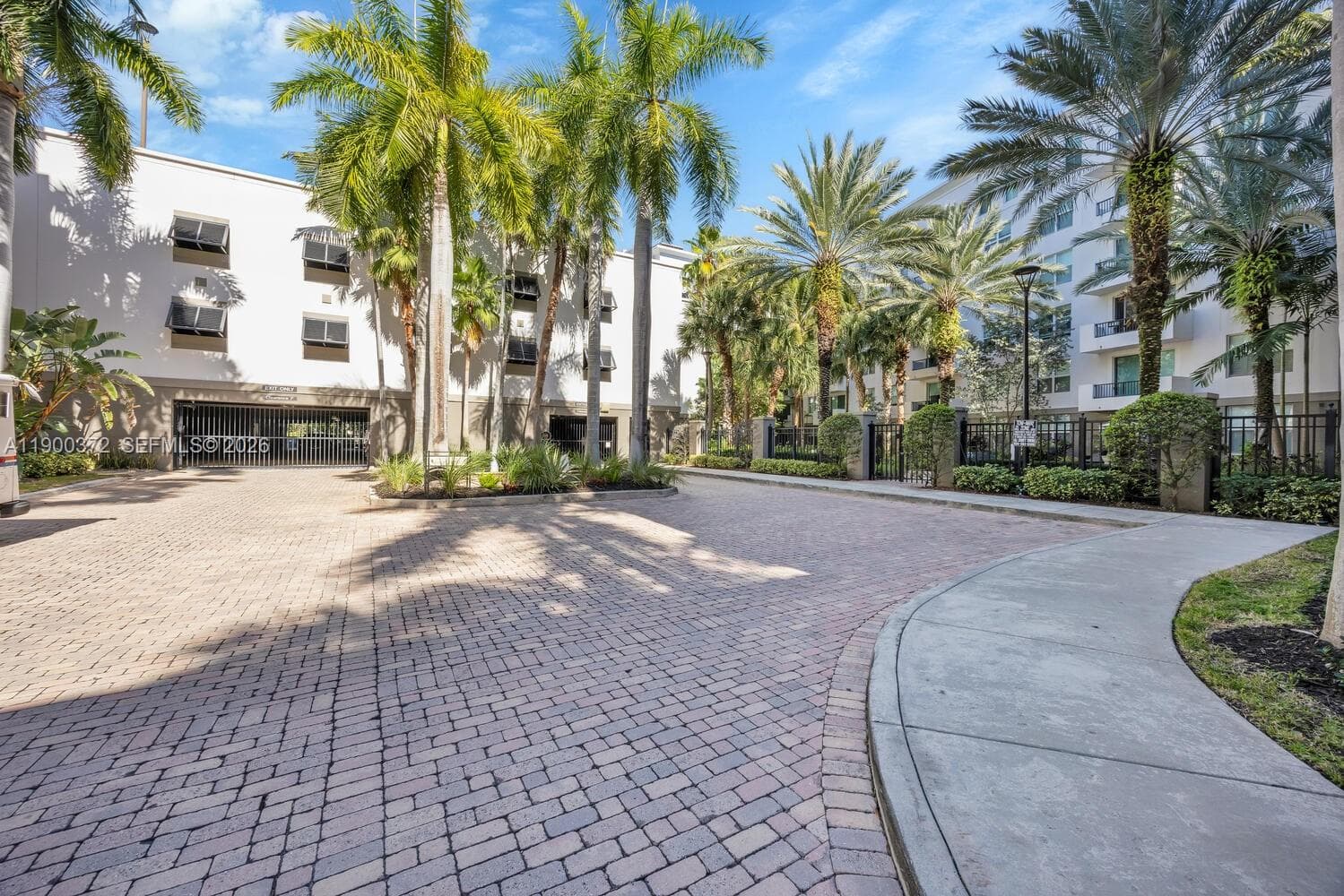 LAUDERDALE ONE · #211 in Fort Lauderdale - Photo 28