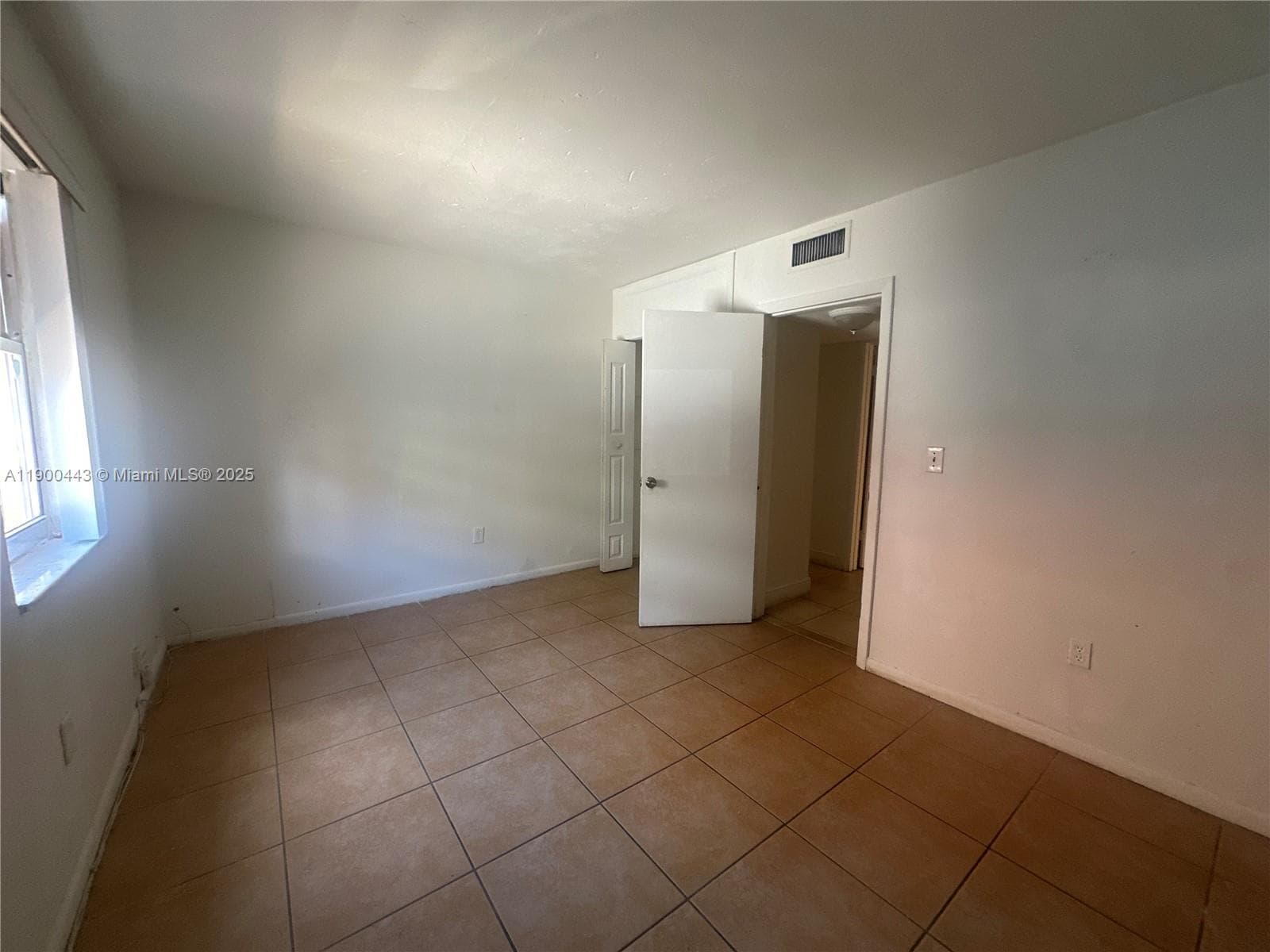 THE PALMS 51 CONDO · #A3 in North Miami Beach - Photo 5