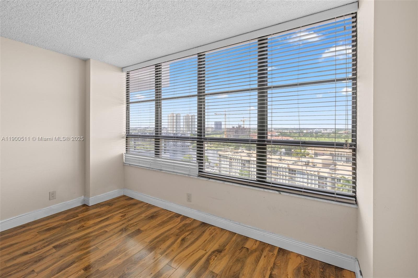 The Olympus Condo · #1008 in Hallandale Beach - Photo 12