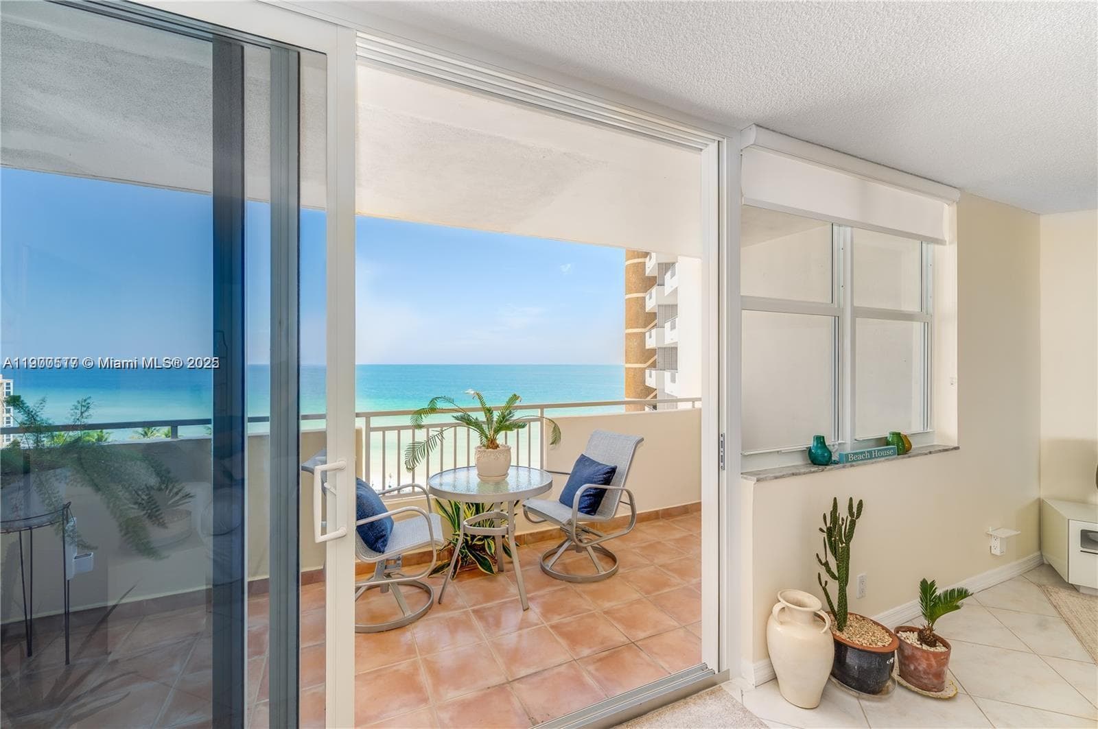 PARKER DORADO CONDO · #904 in Hallandale Beach - Photo 2