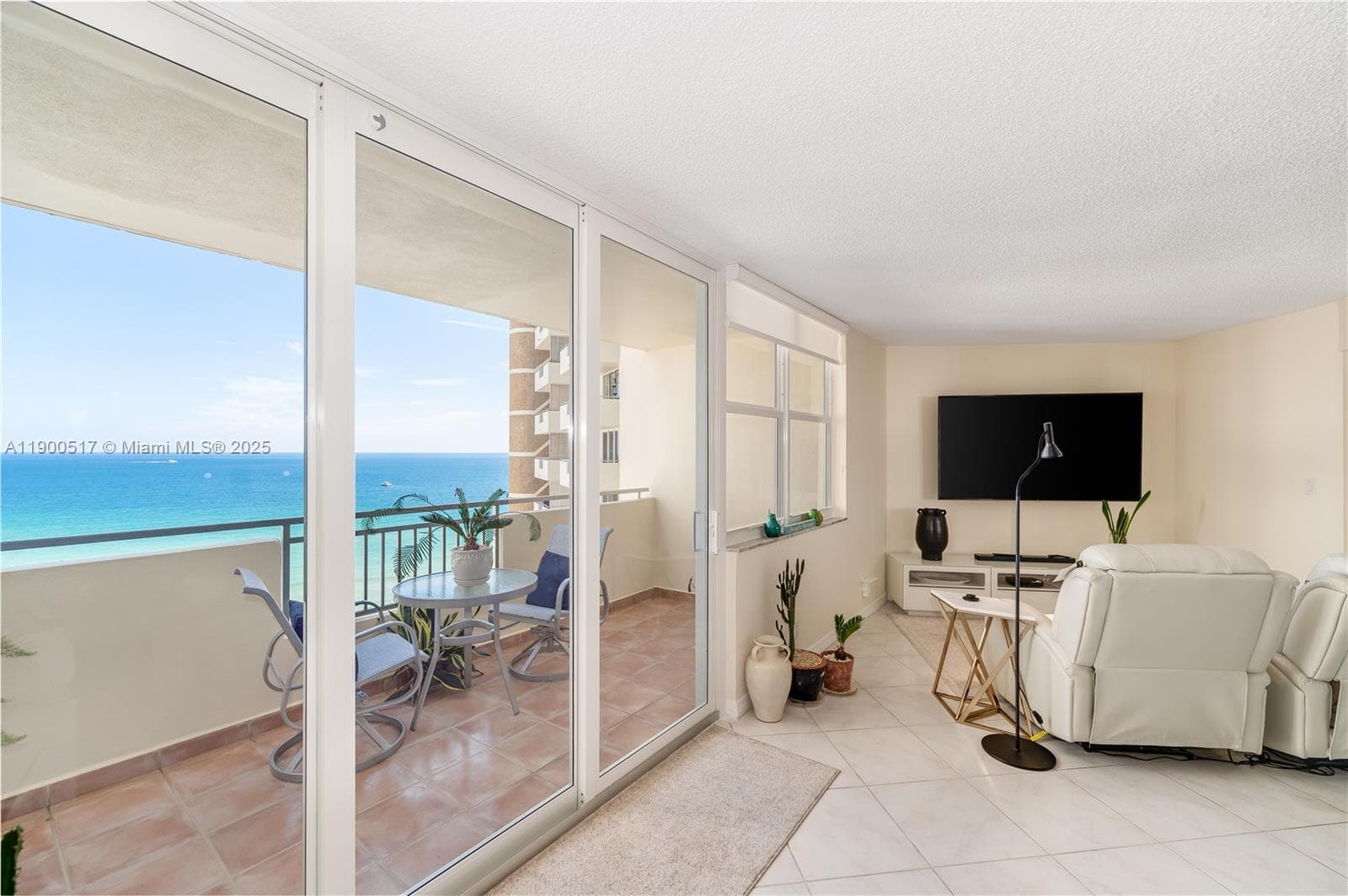 PARKER DORADO CONDO · #904 in Hallandale Beach - Photo 6