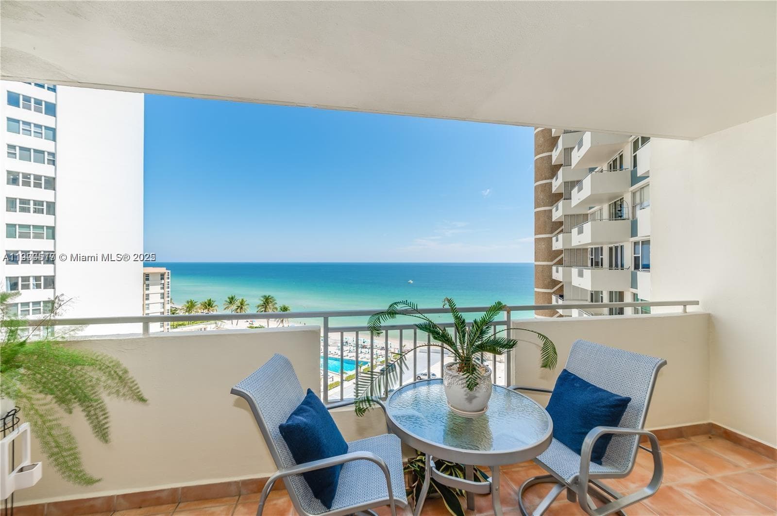 PARKER DORADO CONDO · #904 in Hallandale Beach - Photo 1