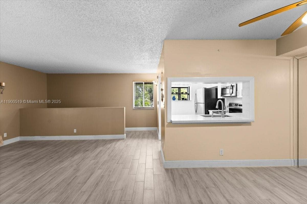 OAKLAND FOREST CLUB · #204 in Oakland Park - Photo 4