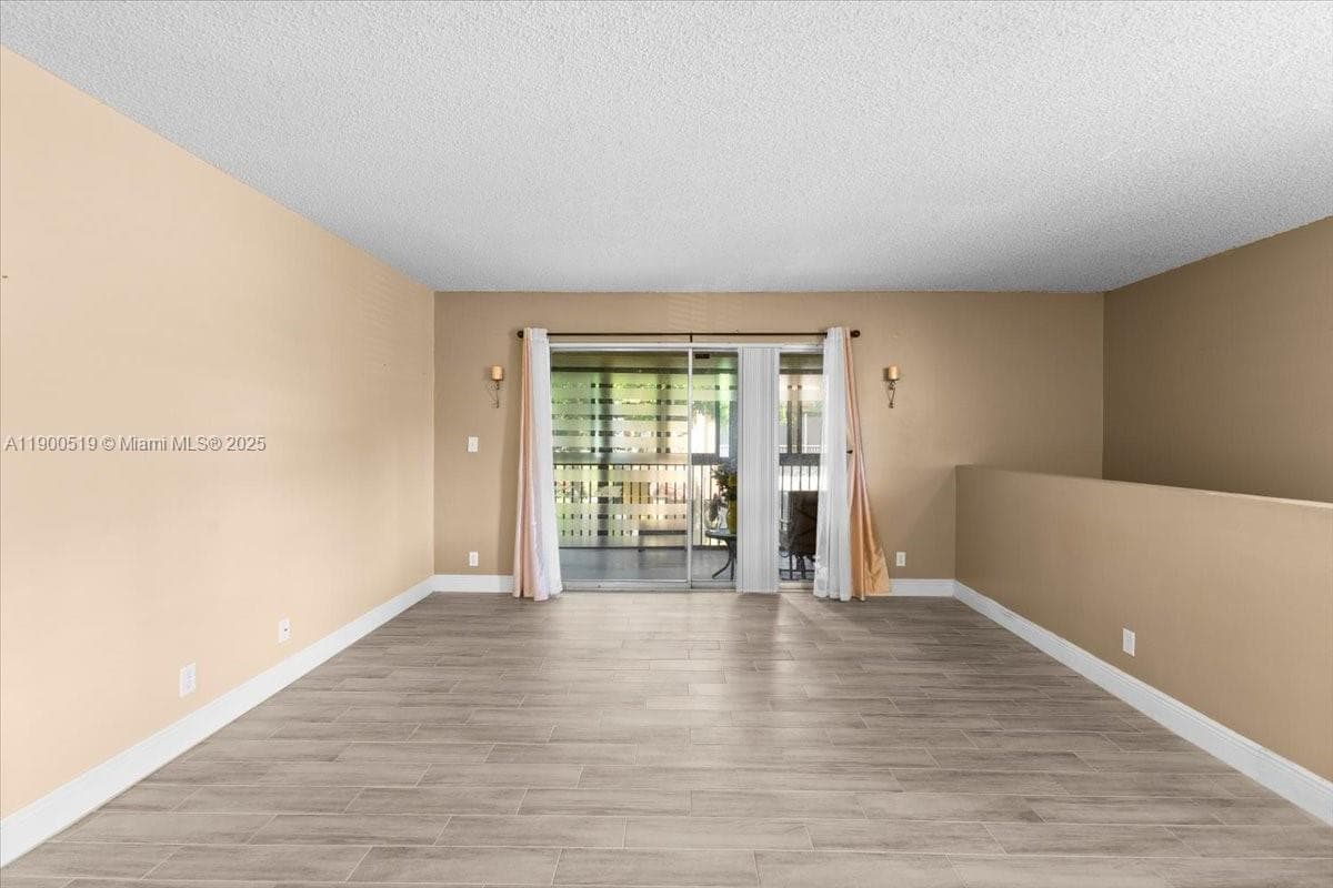 OAKLAND FOREST CLUB · #204 in Oakland Park - Photo 8