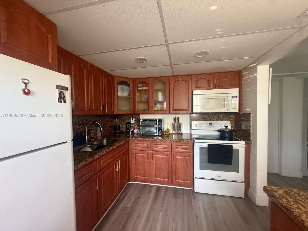 STAR LAKES ESTATES · #509 in Miami - Photo 5