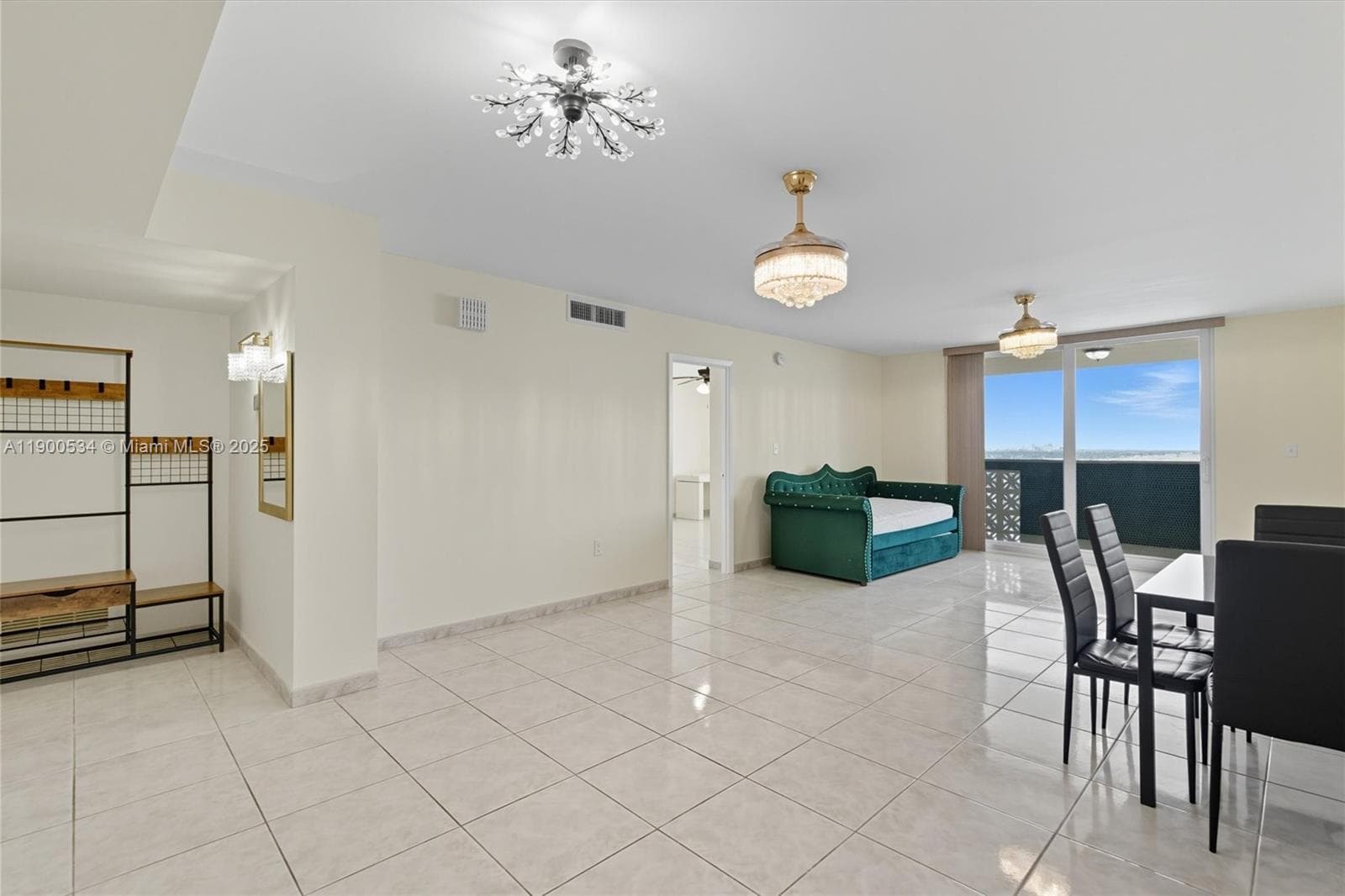 PLAZA TOWERS NORTH CONDO · #1809 in Hallandale Beach - Photo 4