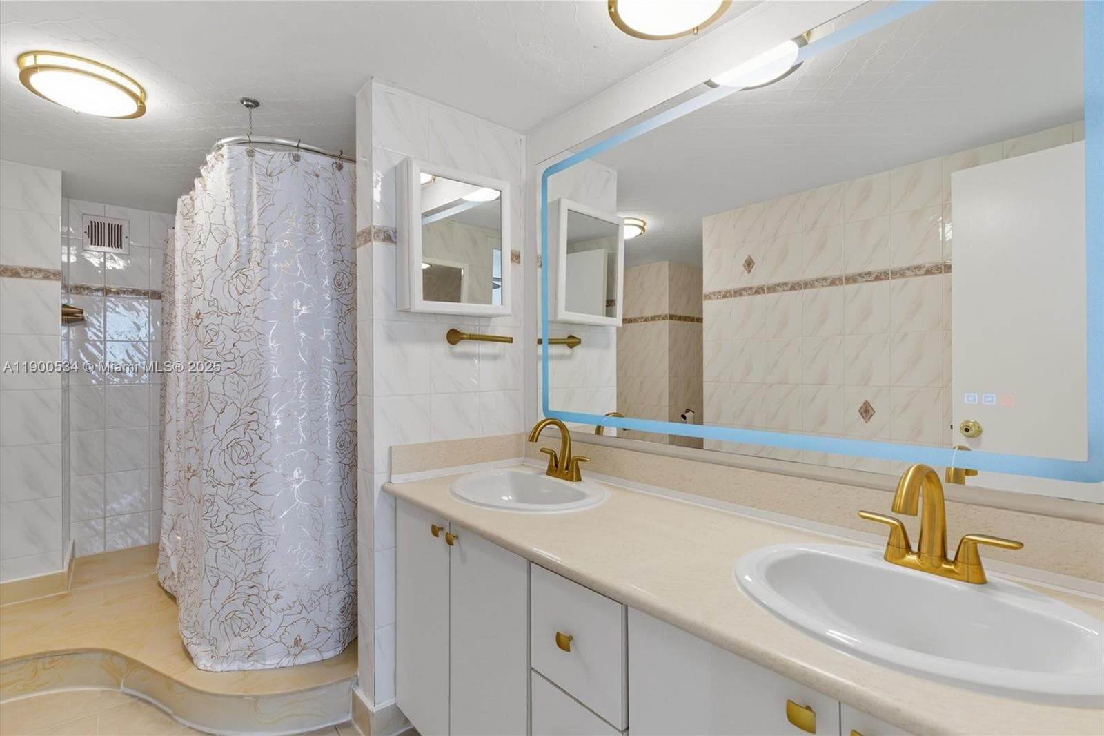PLAZA TOWERS NORTH CONDO · #1809 in Hallandale Beach - Photo 25