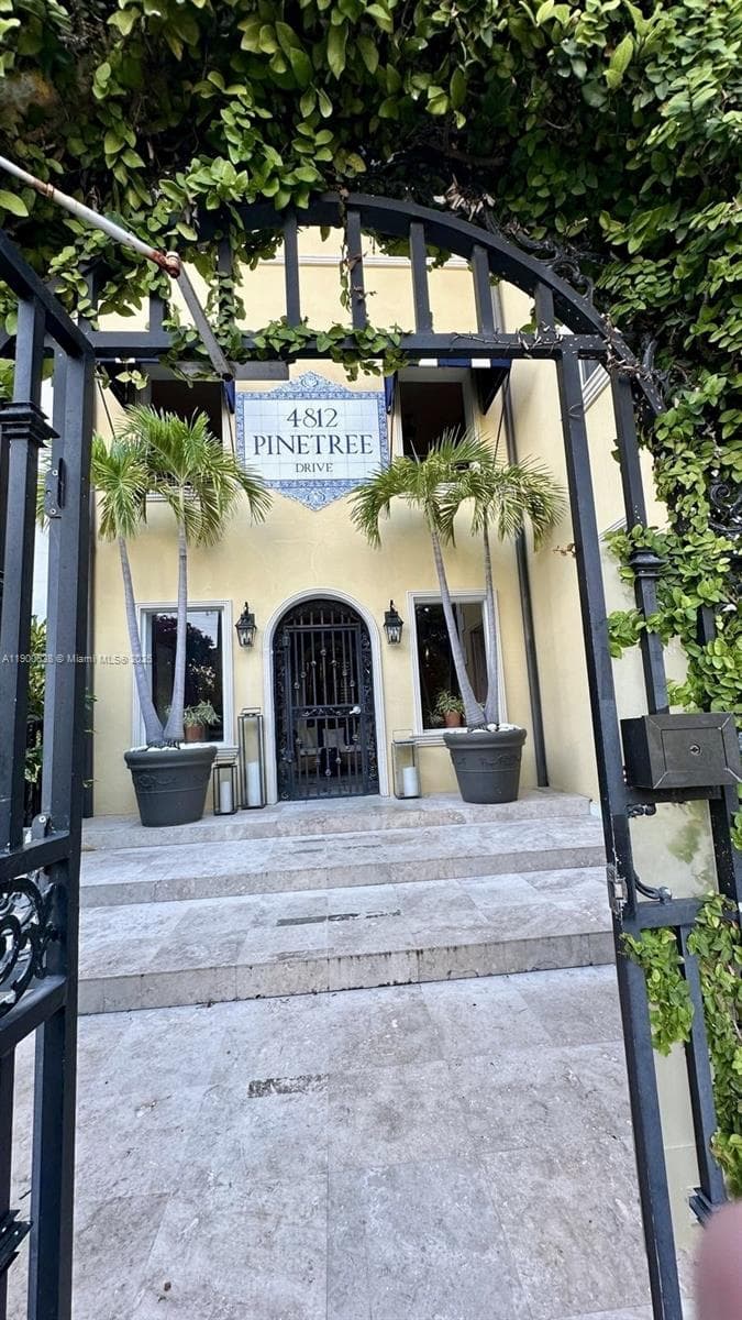 PINE TREE PLACE CONDO · #204 in Miami Beach - Photo 2